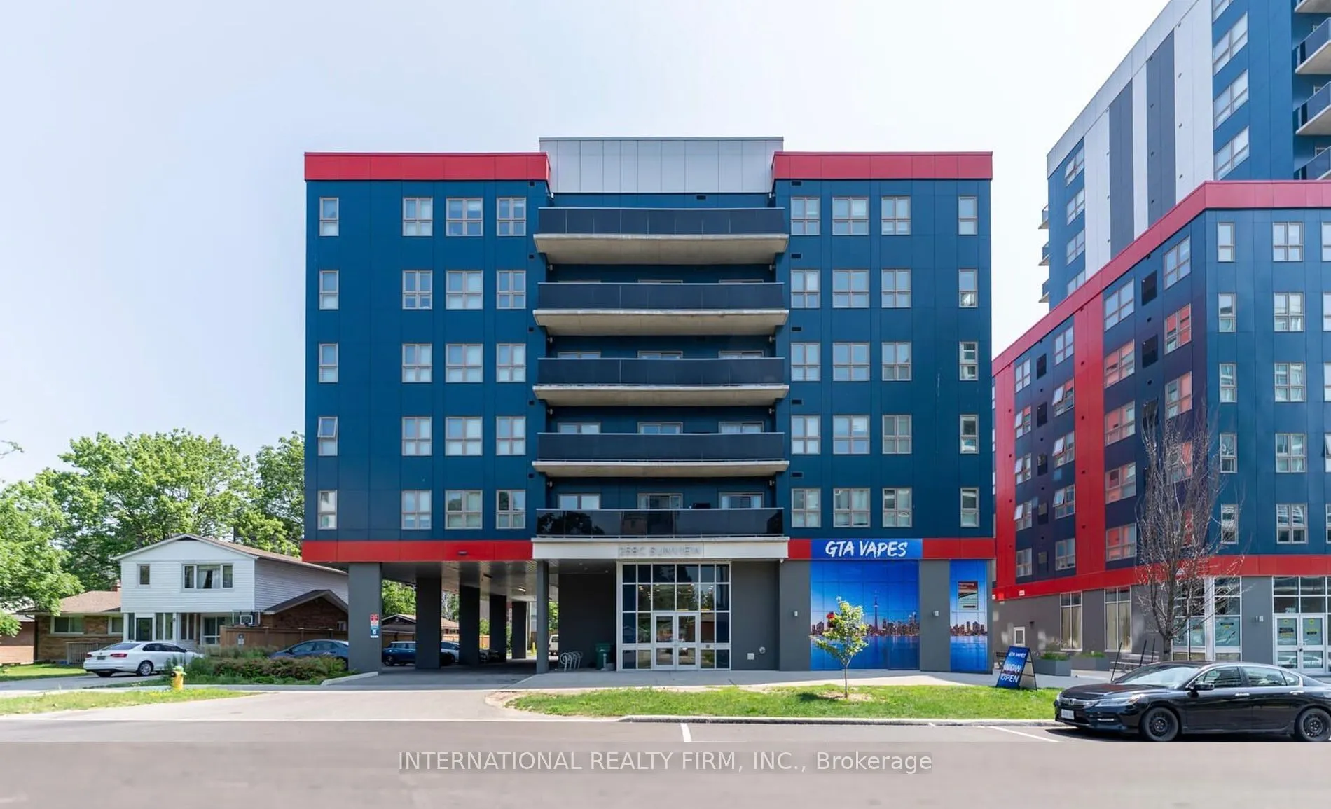 258C Sunview Street, #323