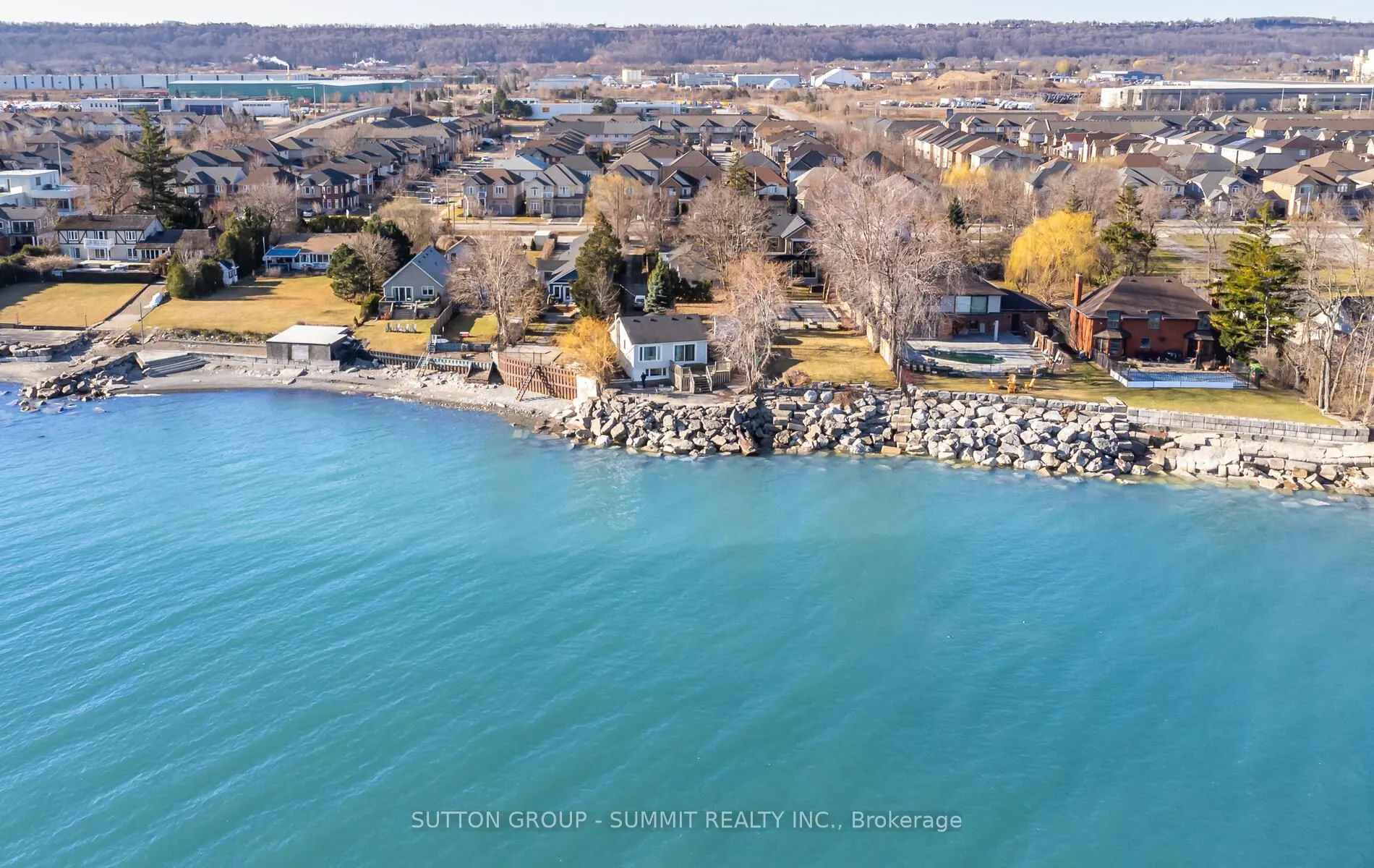 18 1/2 Lakeshore Drive