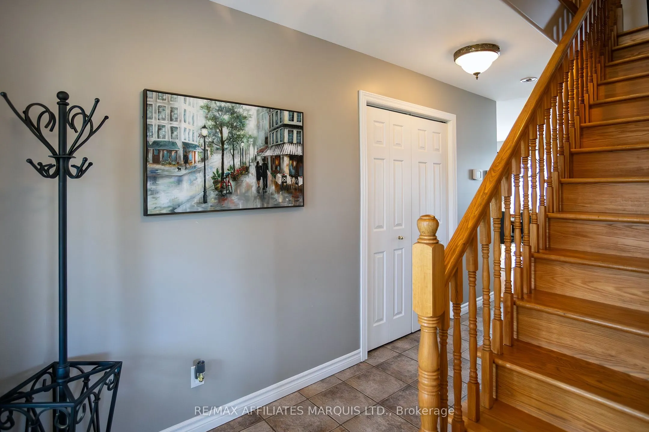 12118 Lakeshore Drive