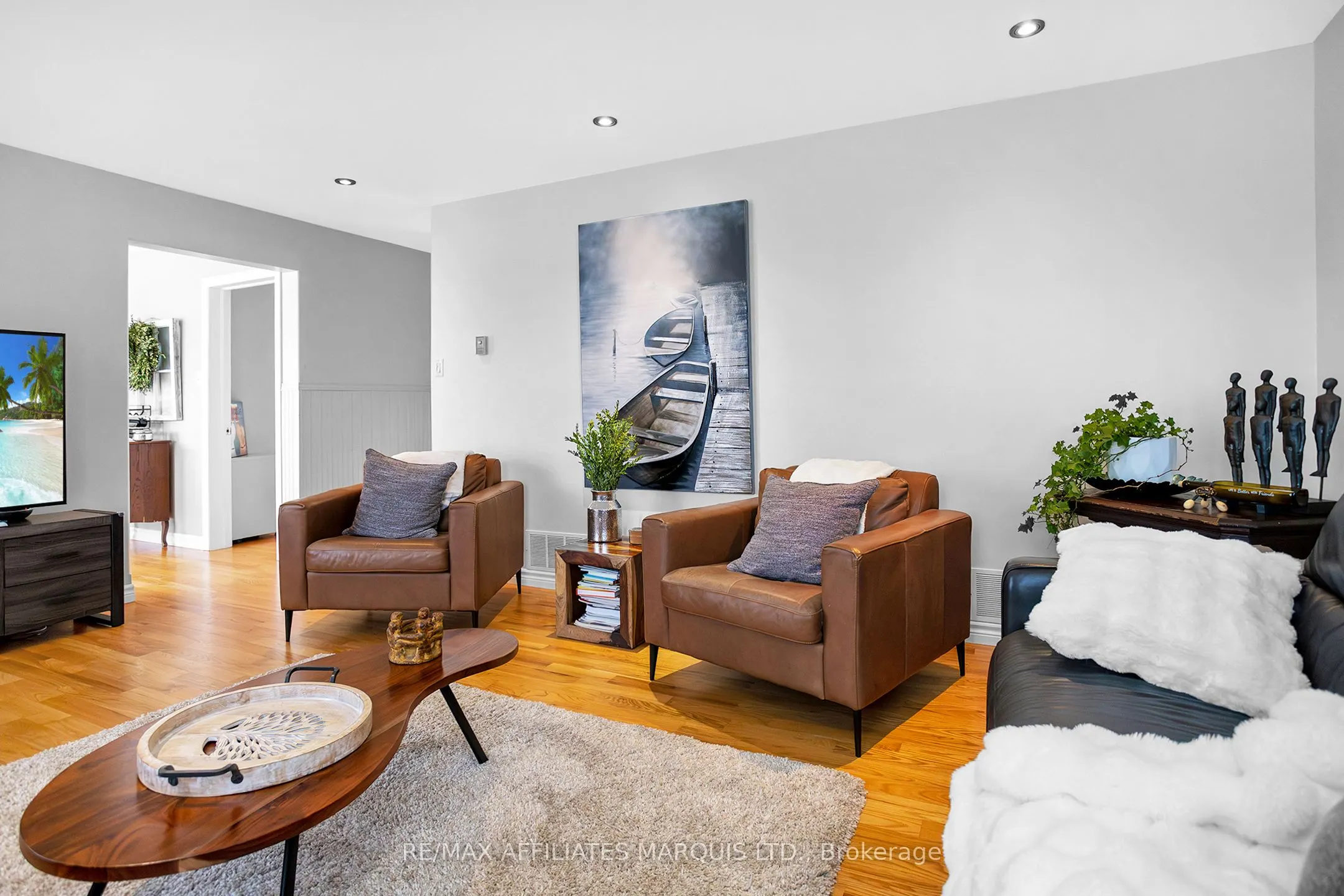 12118 Lakeshore Drive