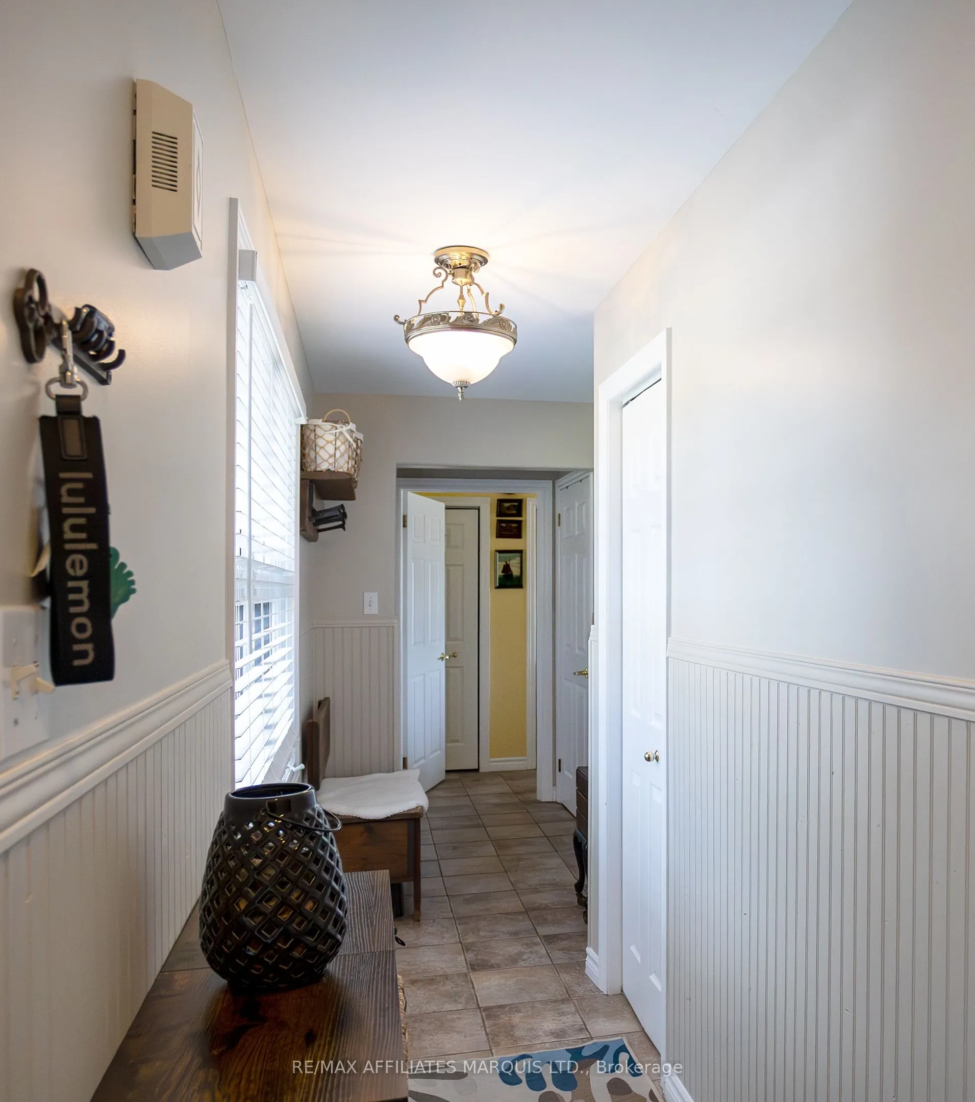 12118 Lakeshore Drive
