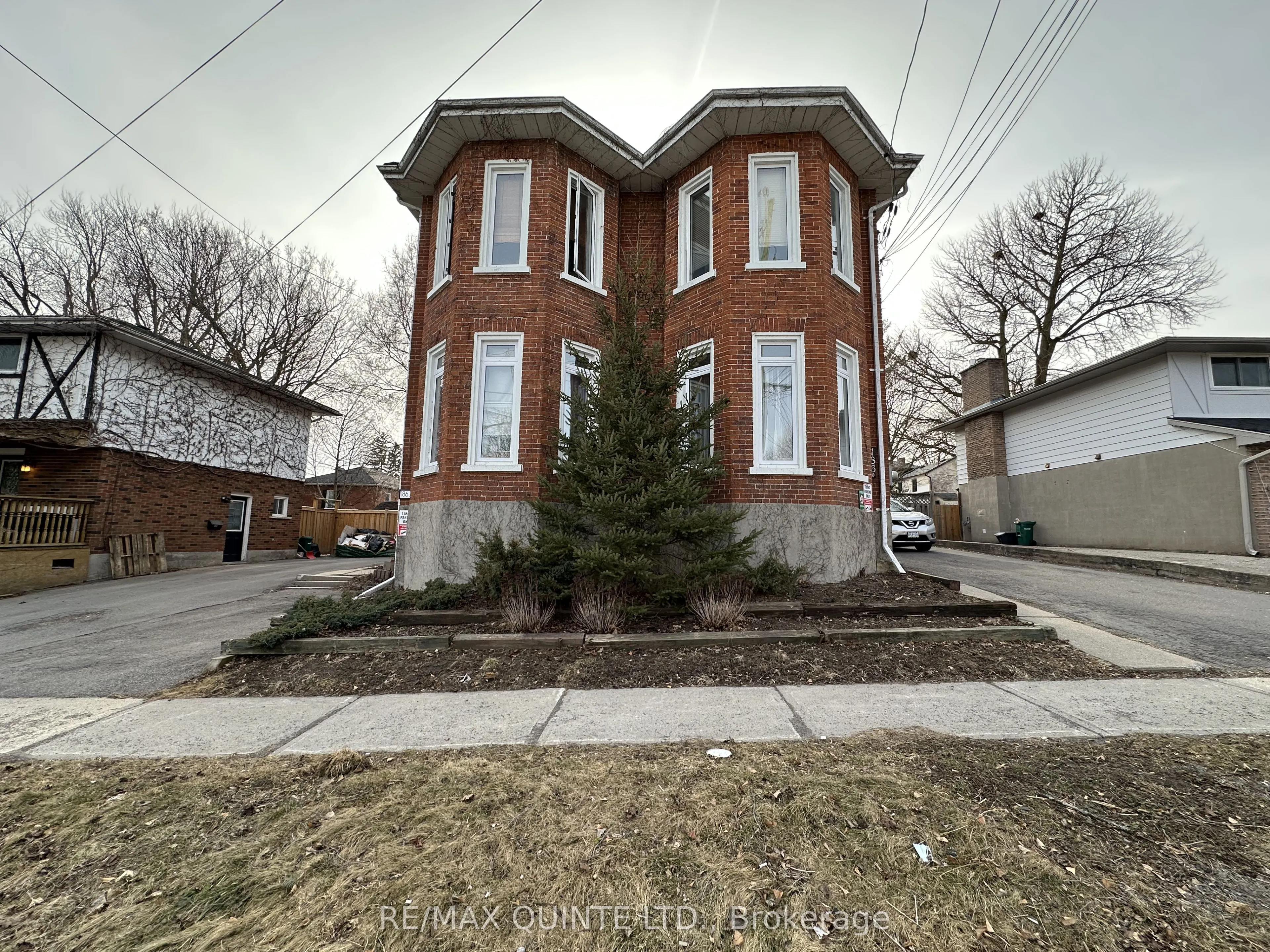 186 Albert Street, #B