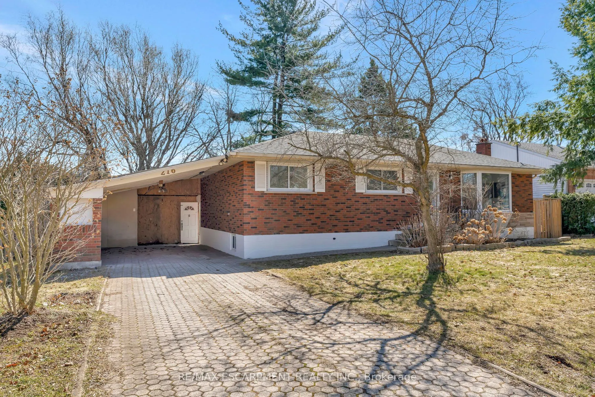 216 Sioux Road