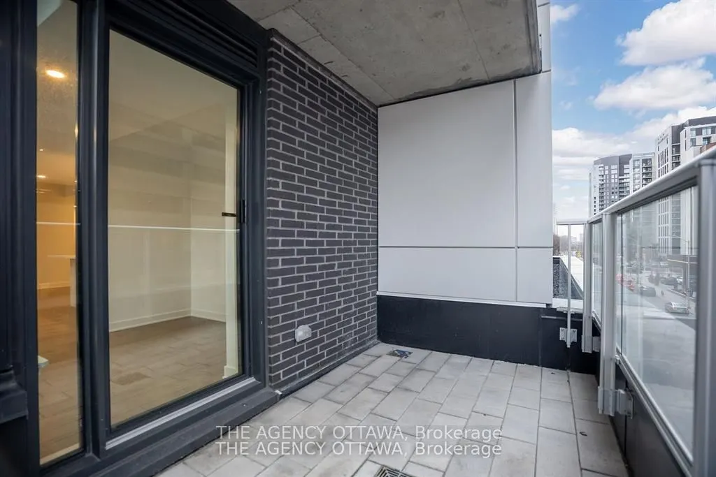 340 QUEEN Street #306