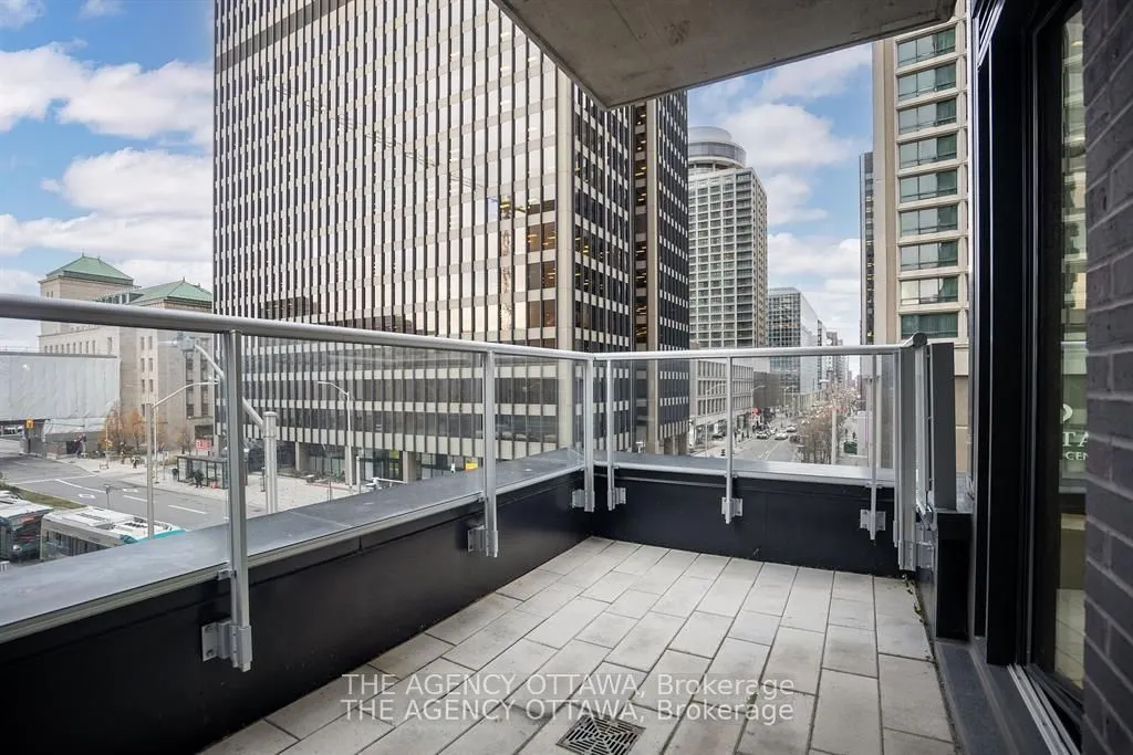 340 QUEEN Street #306