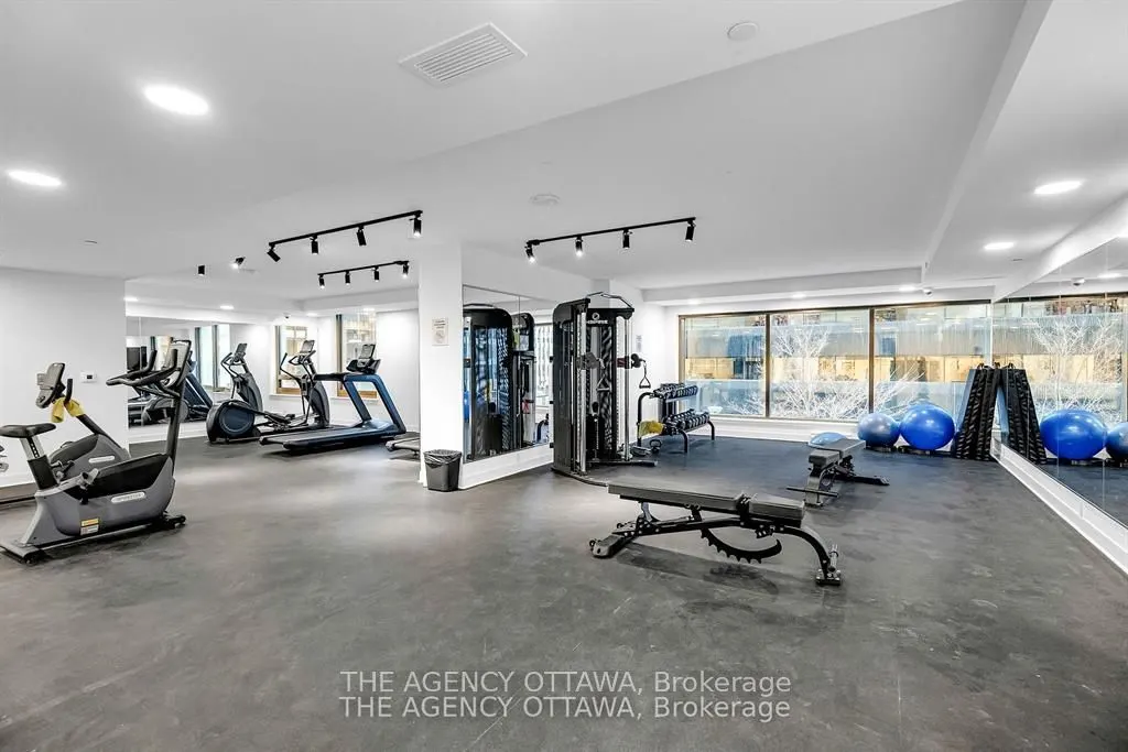 340 QUEEN Street #306