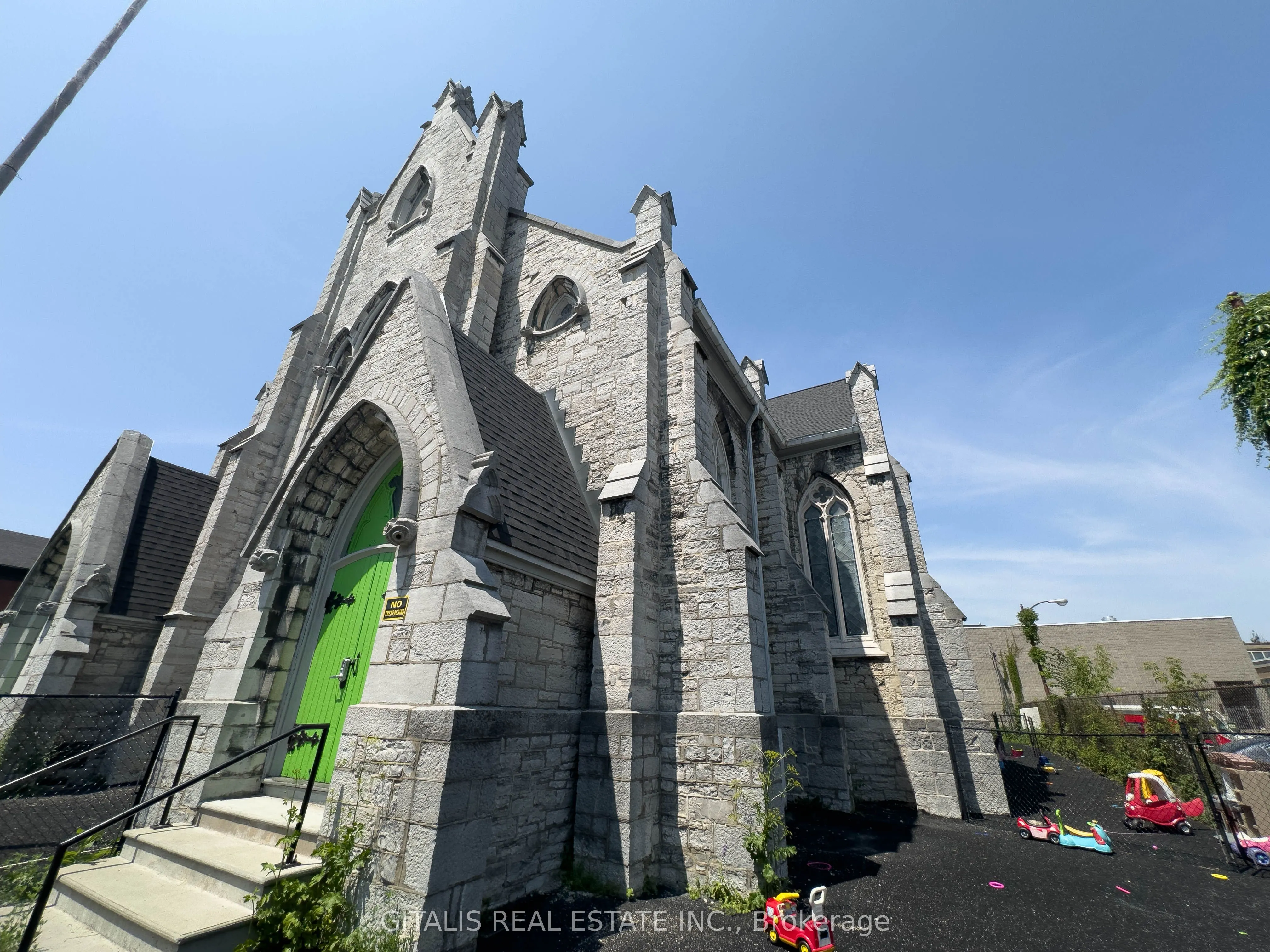 126 Wellington Street