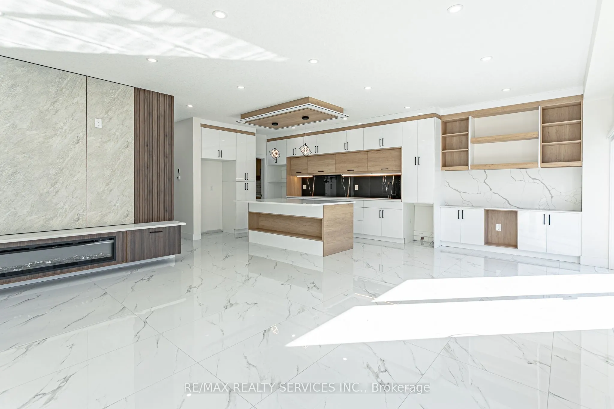 1187 Hobbs Drive
