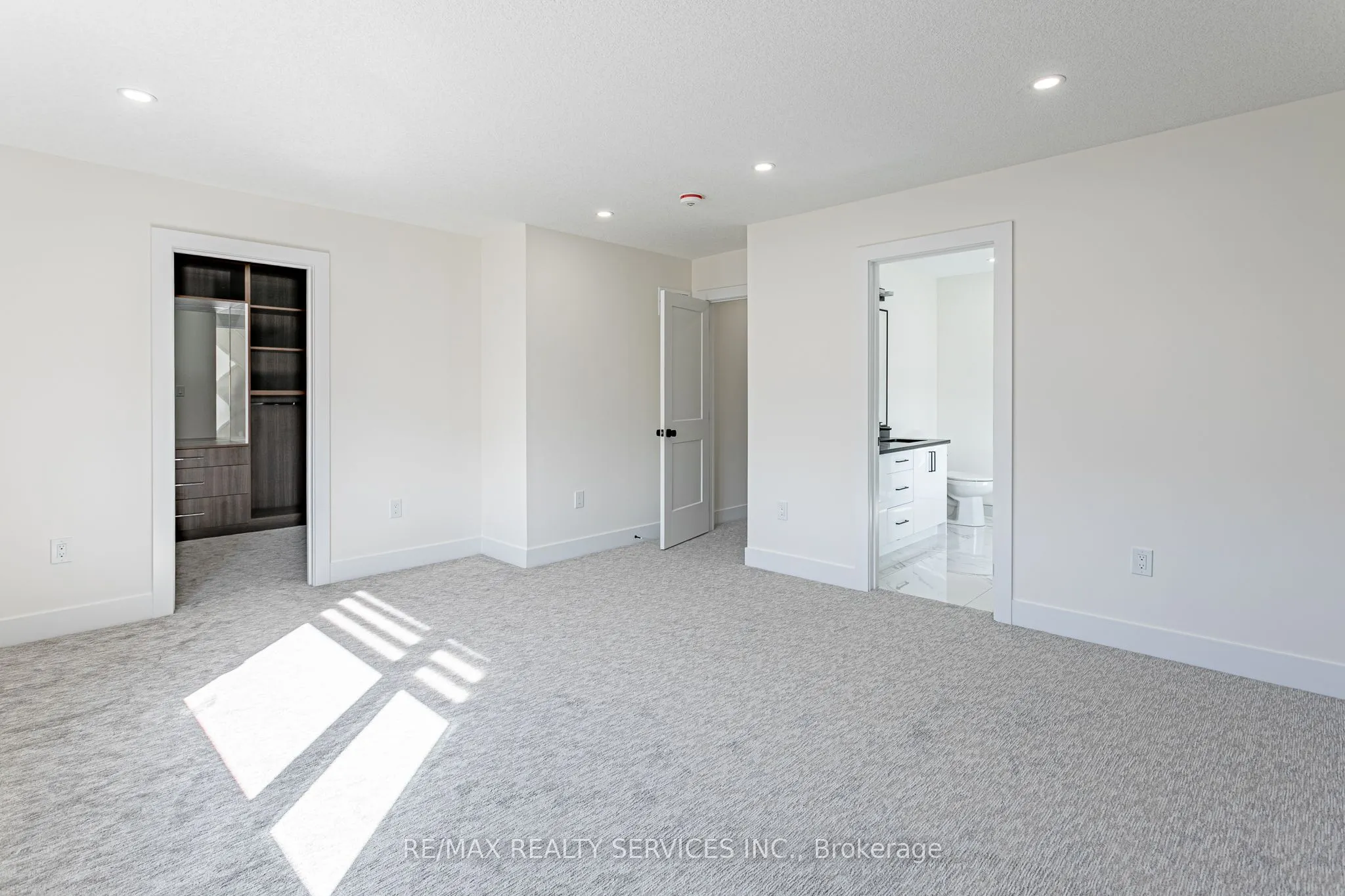 1187 Hobbs Drive