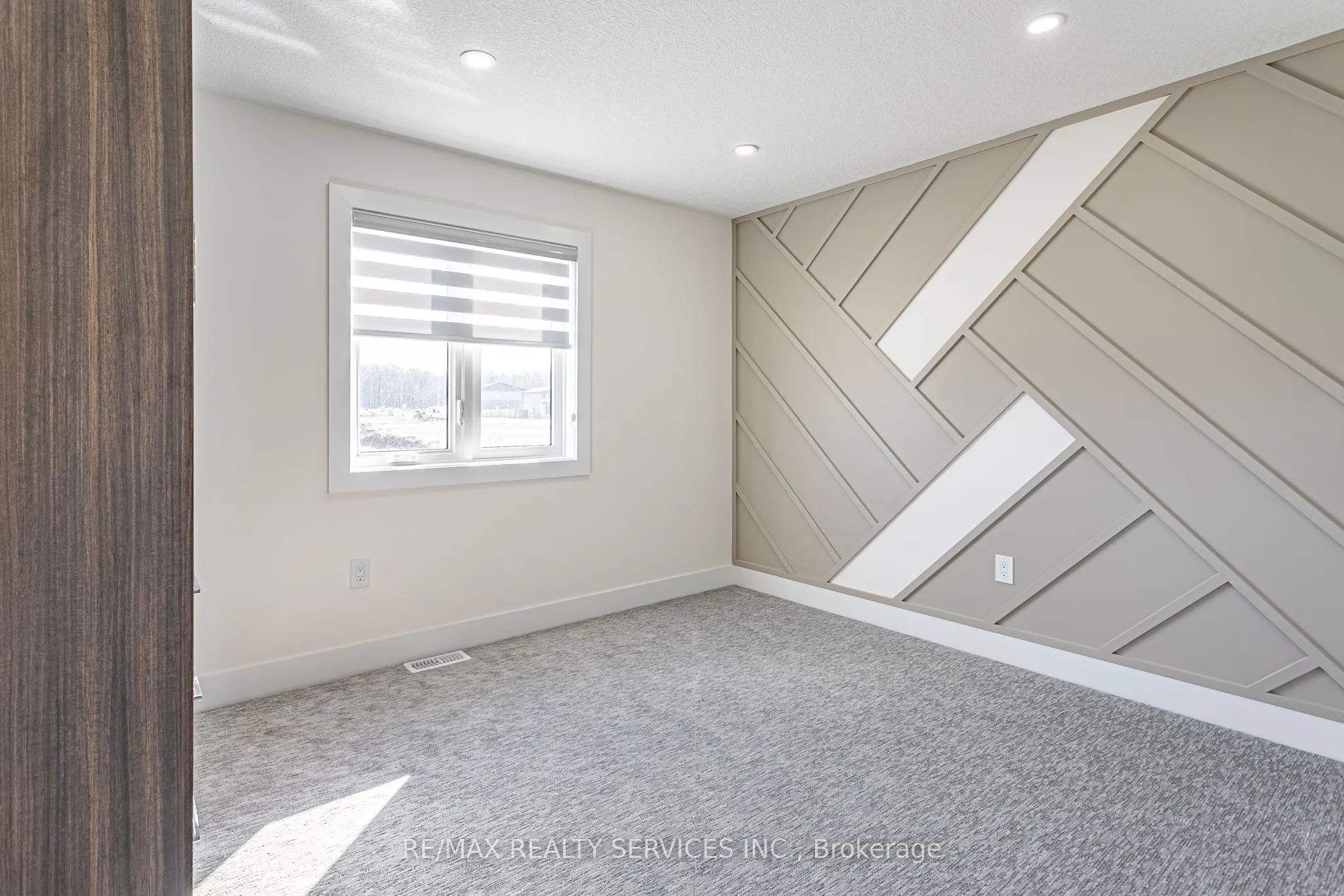 1187 Hobbs Drive