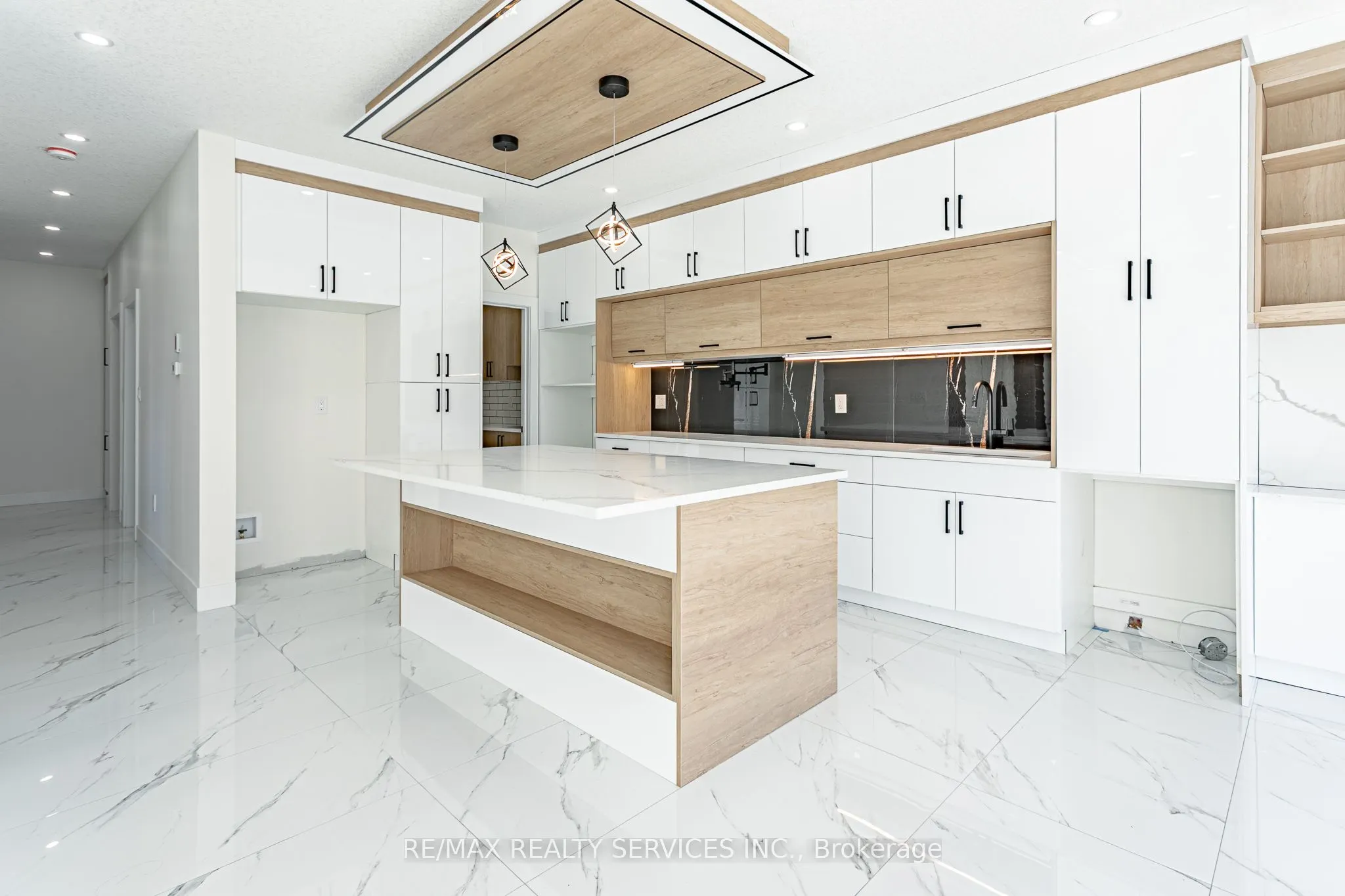 1187 Hobbs Drive