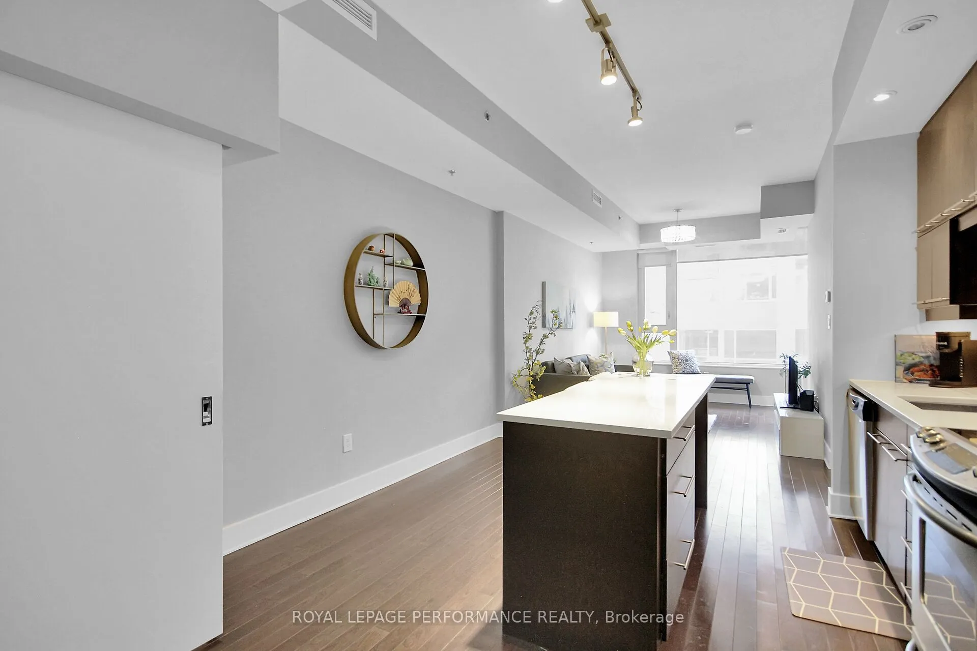 101 Richmond Road #219