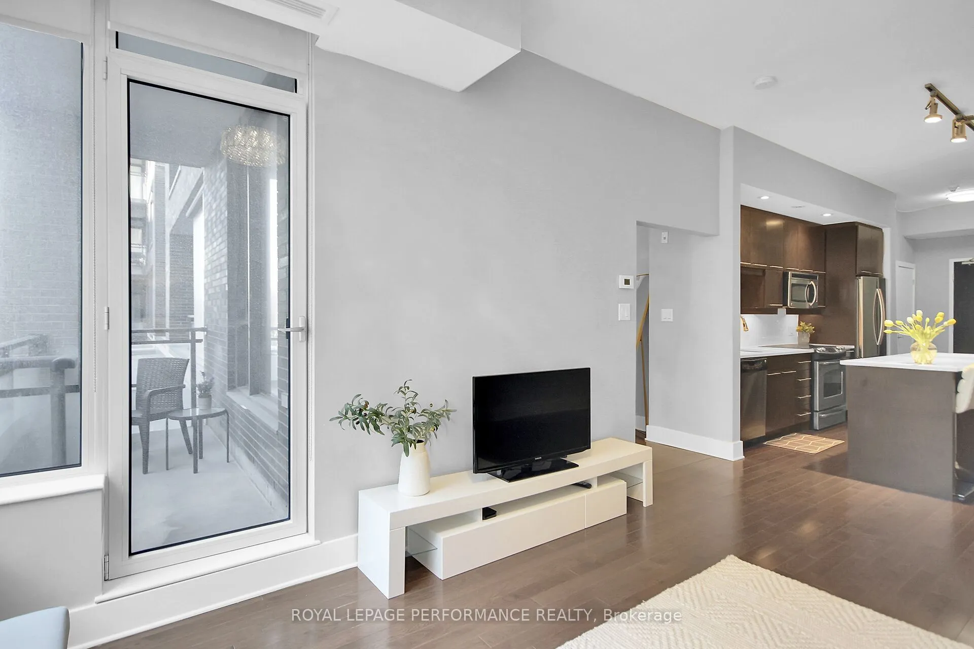 101 Richmond Road #219