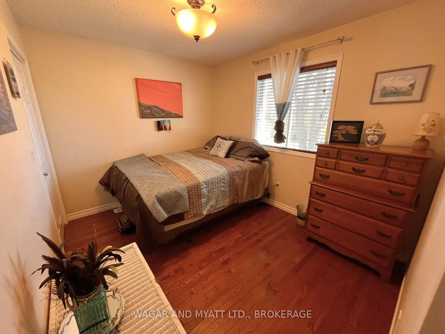 63 SOUTHWOOD Crescent N