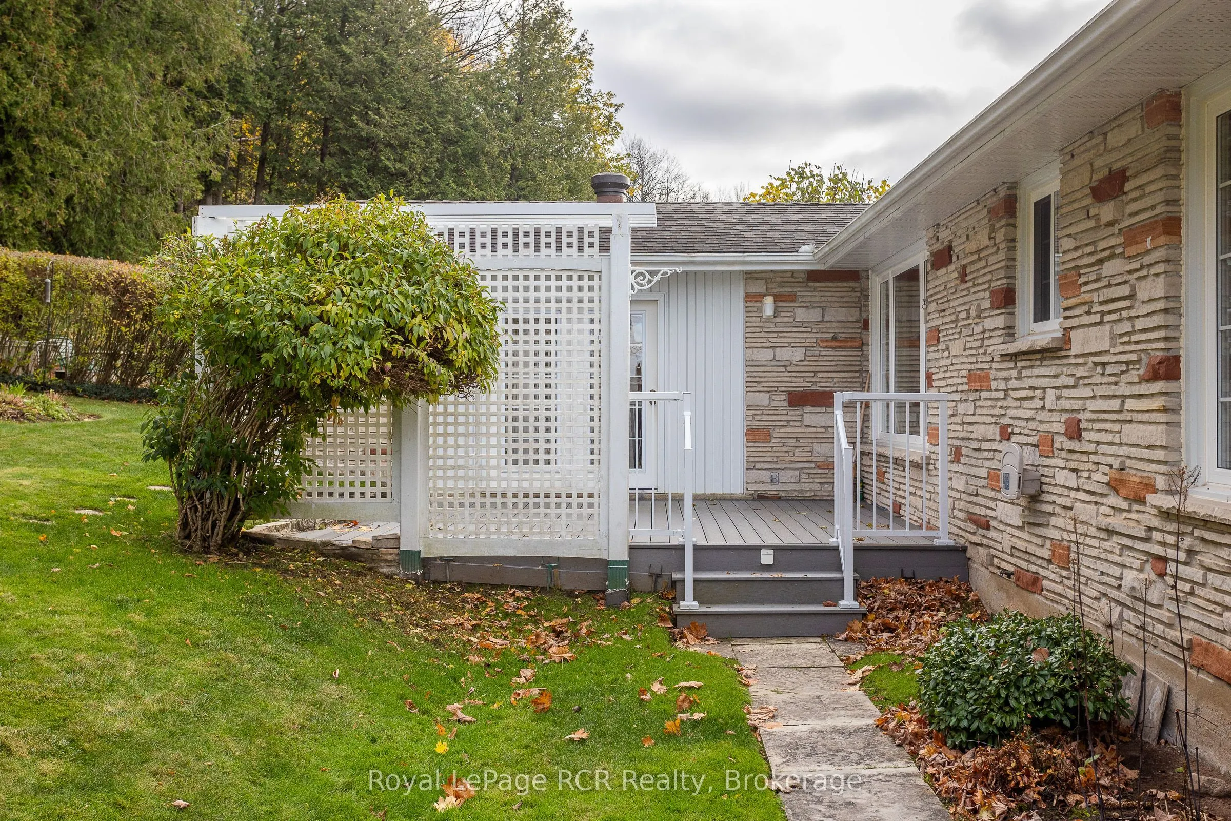 149 7th Avenue E