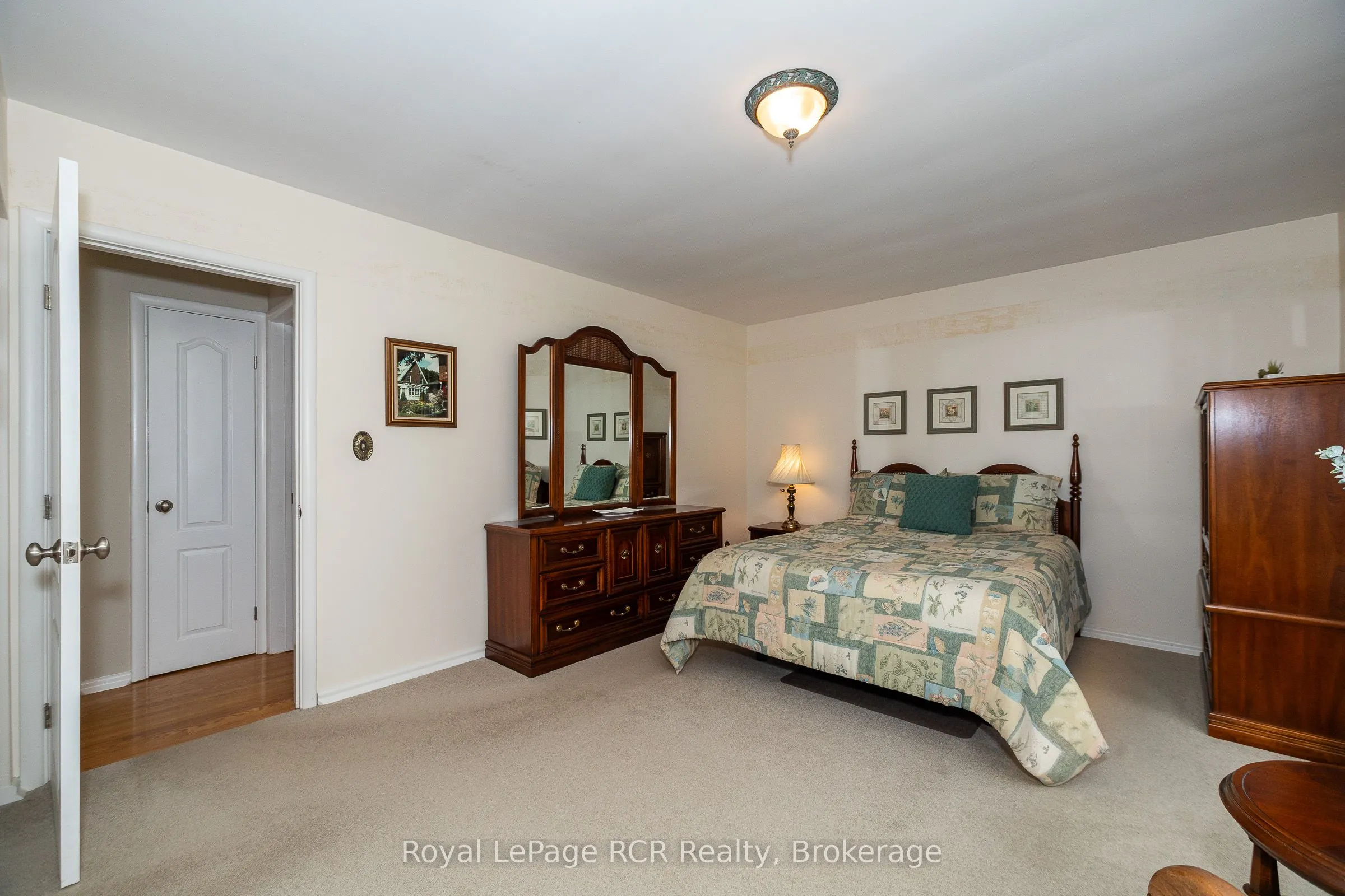 149 7th Avenue E