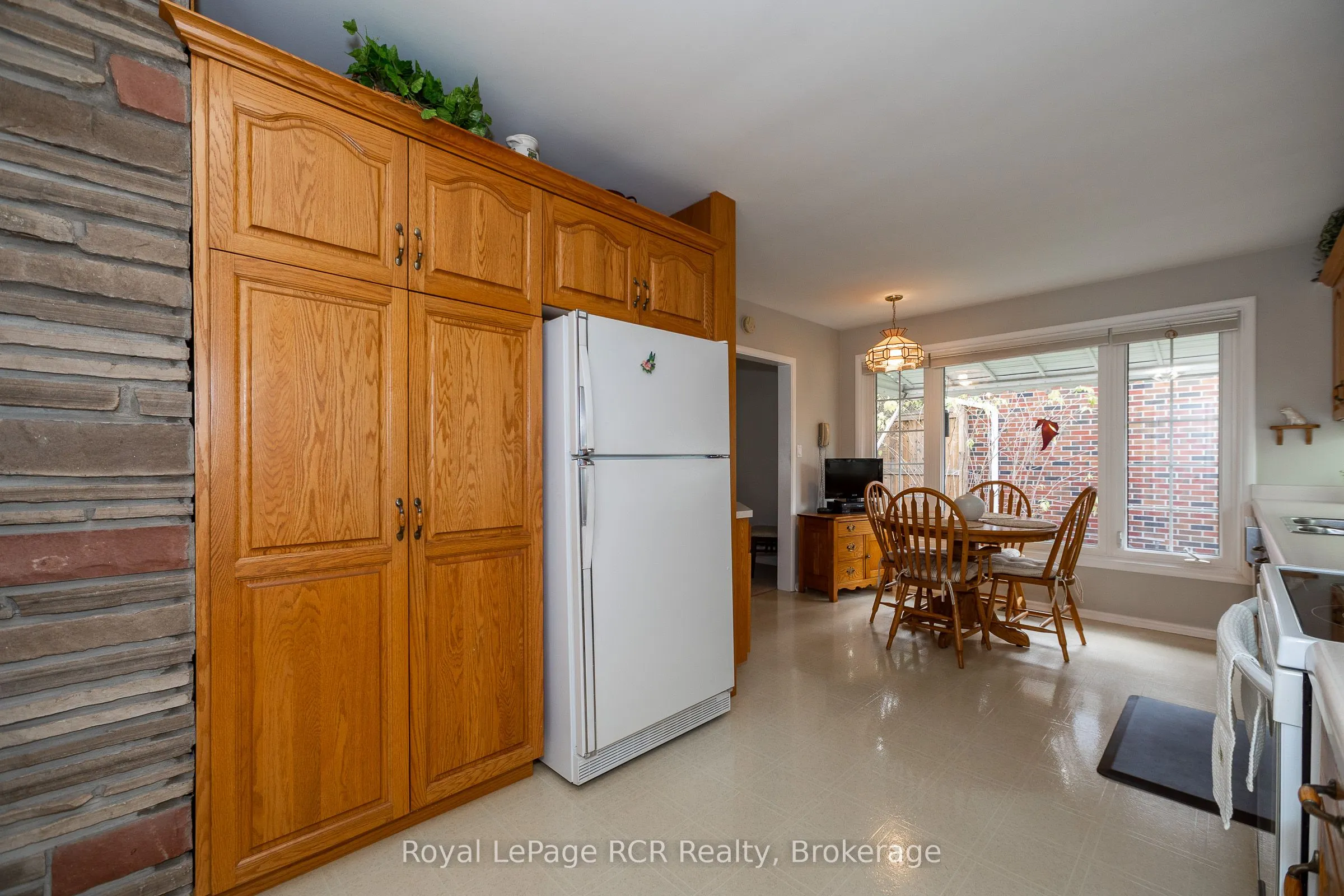 149 7th Avenue E