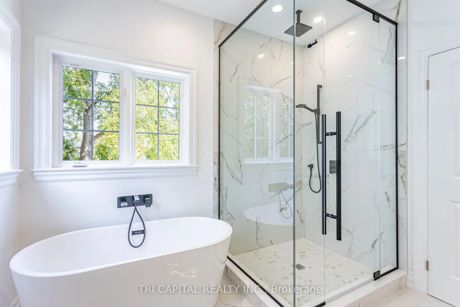 145 BASE LINE Road E, #33