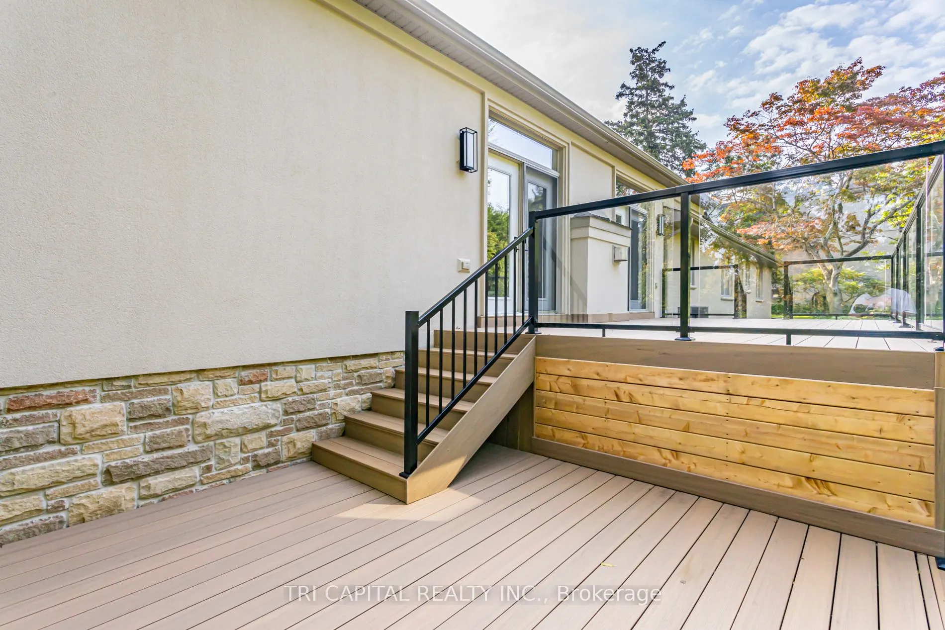 145 BASE LINE Road E, #33