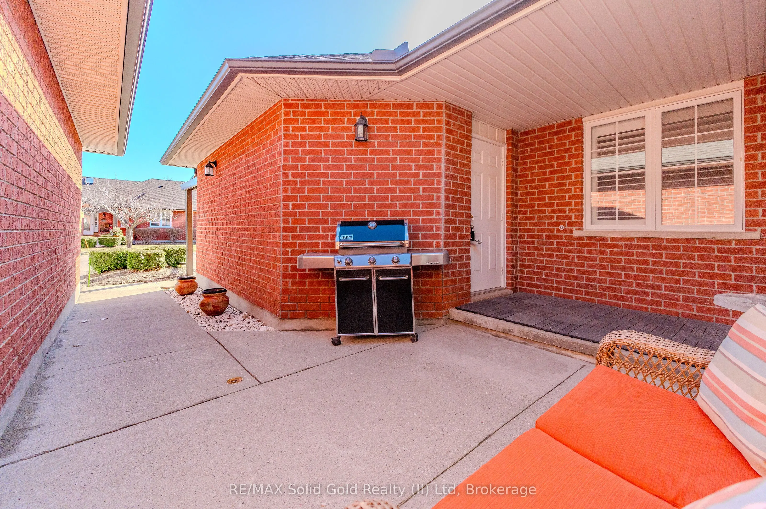 10 Isherwood Avenue #18
