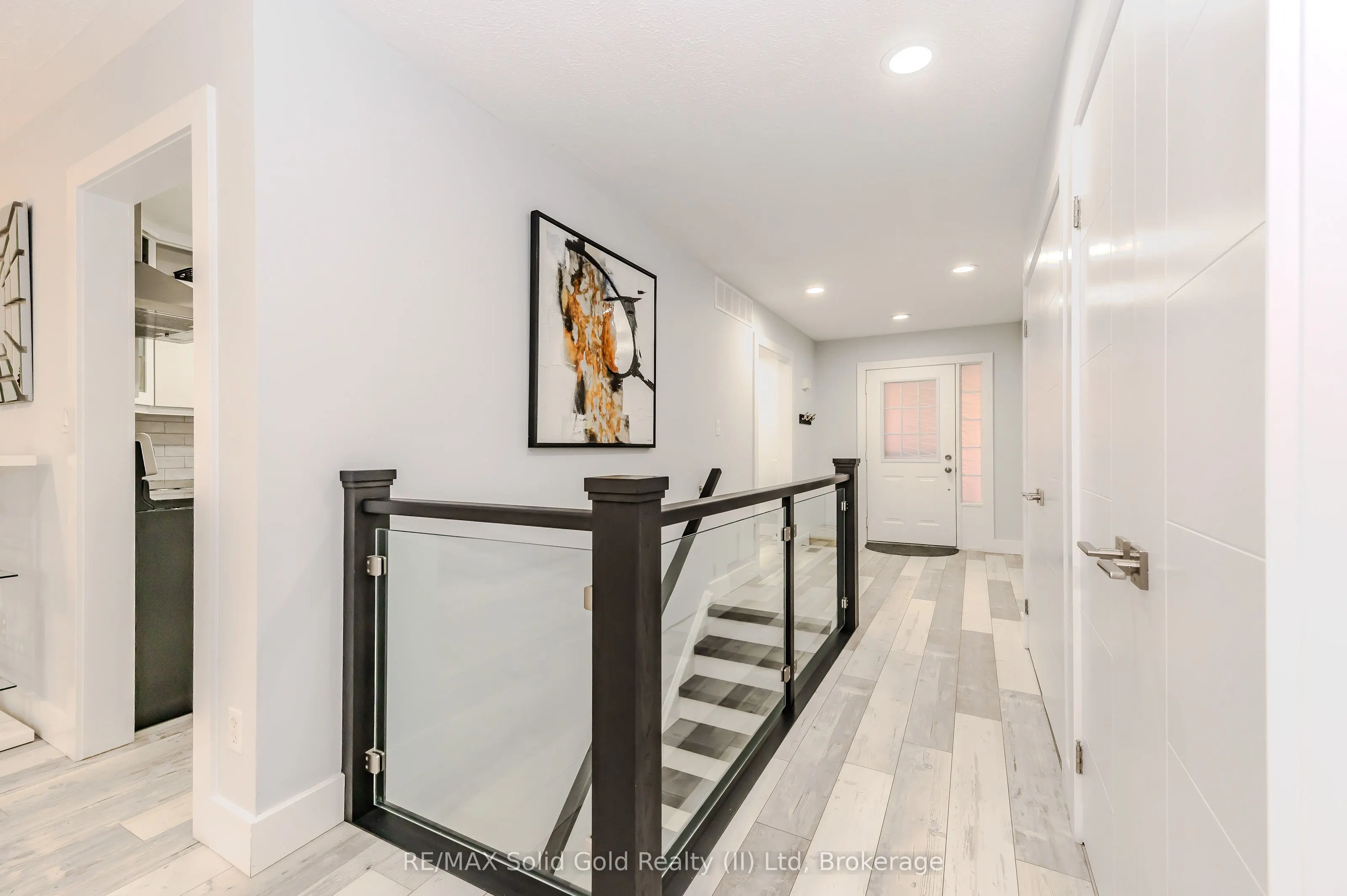 10 Isherwood Avenue #18