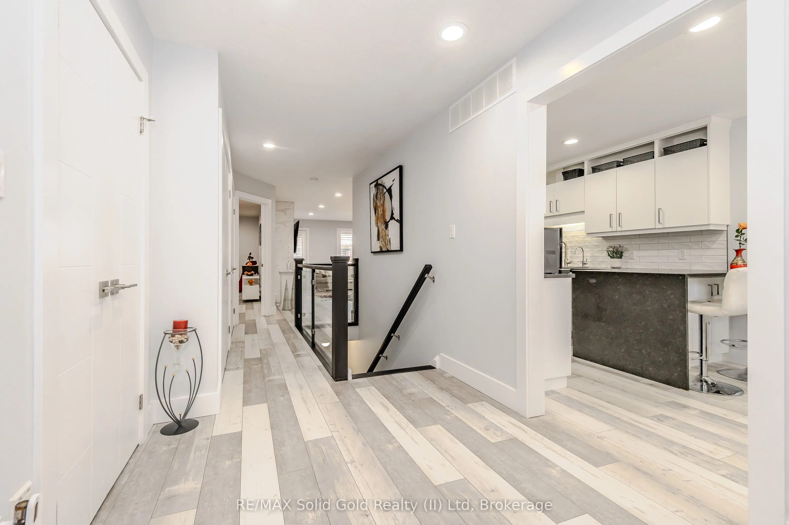 10 Isherwood Avenue #18