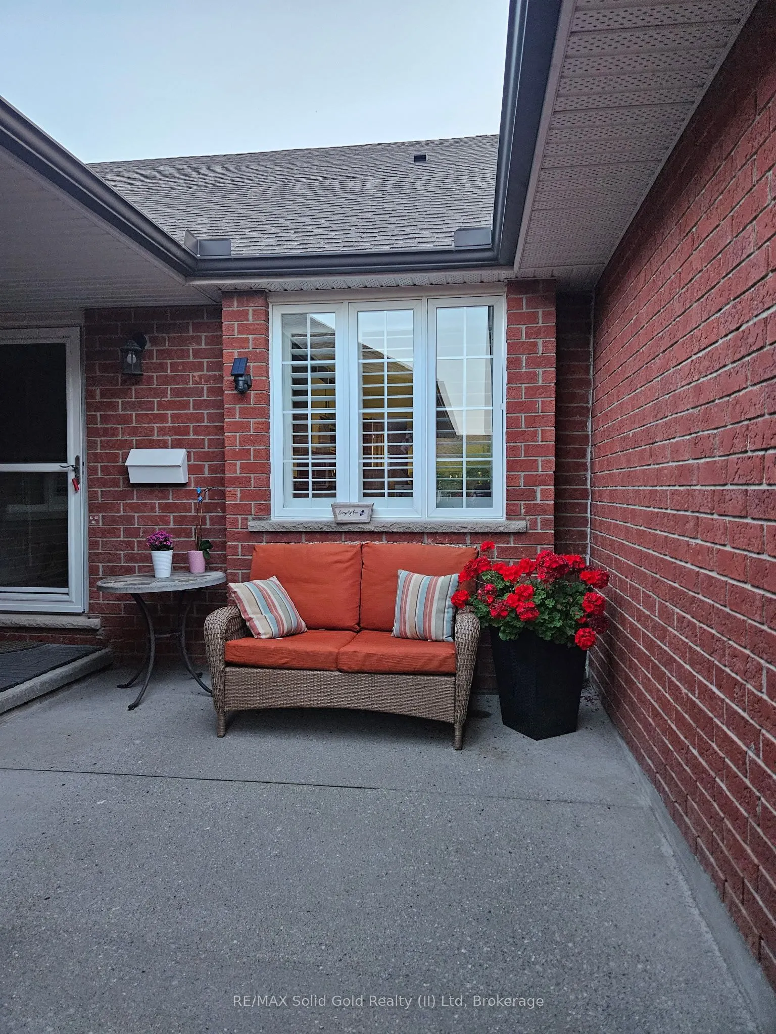 10 Isherwood Avenue #18