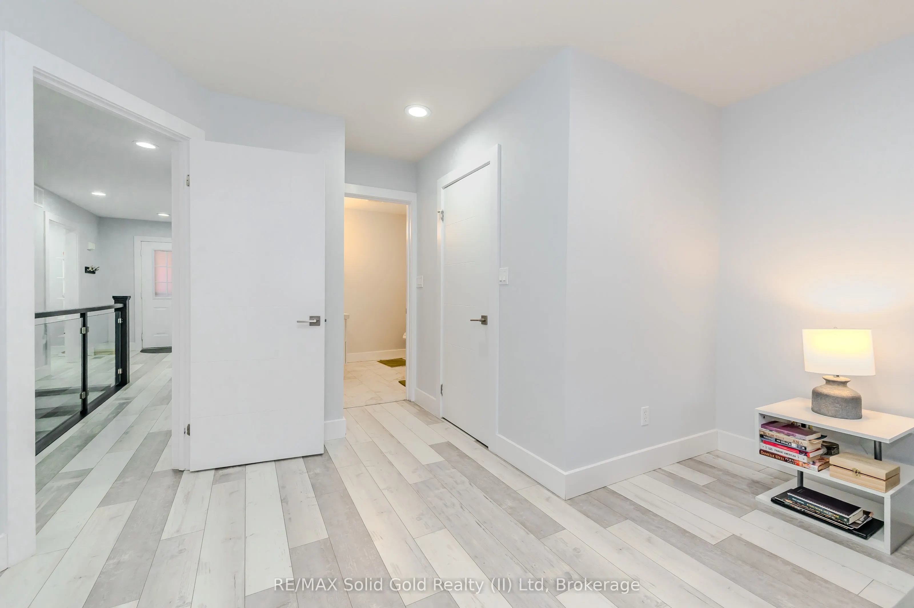 10 Isherwood Avenue #18