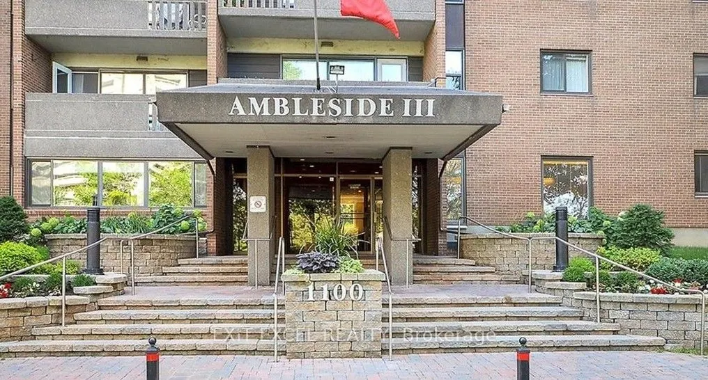 1100 Ambleside Drive, #808