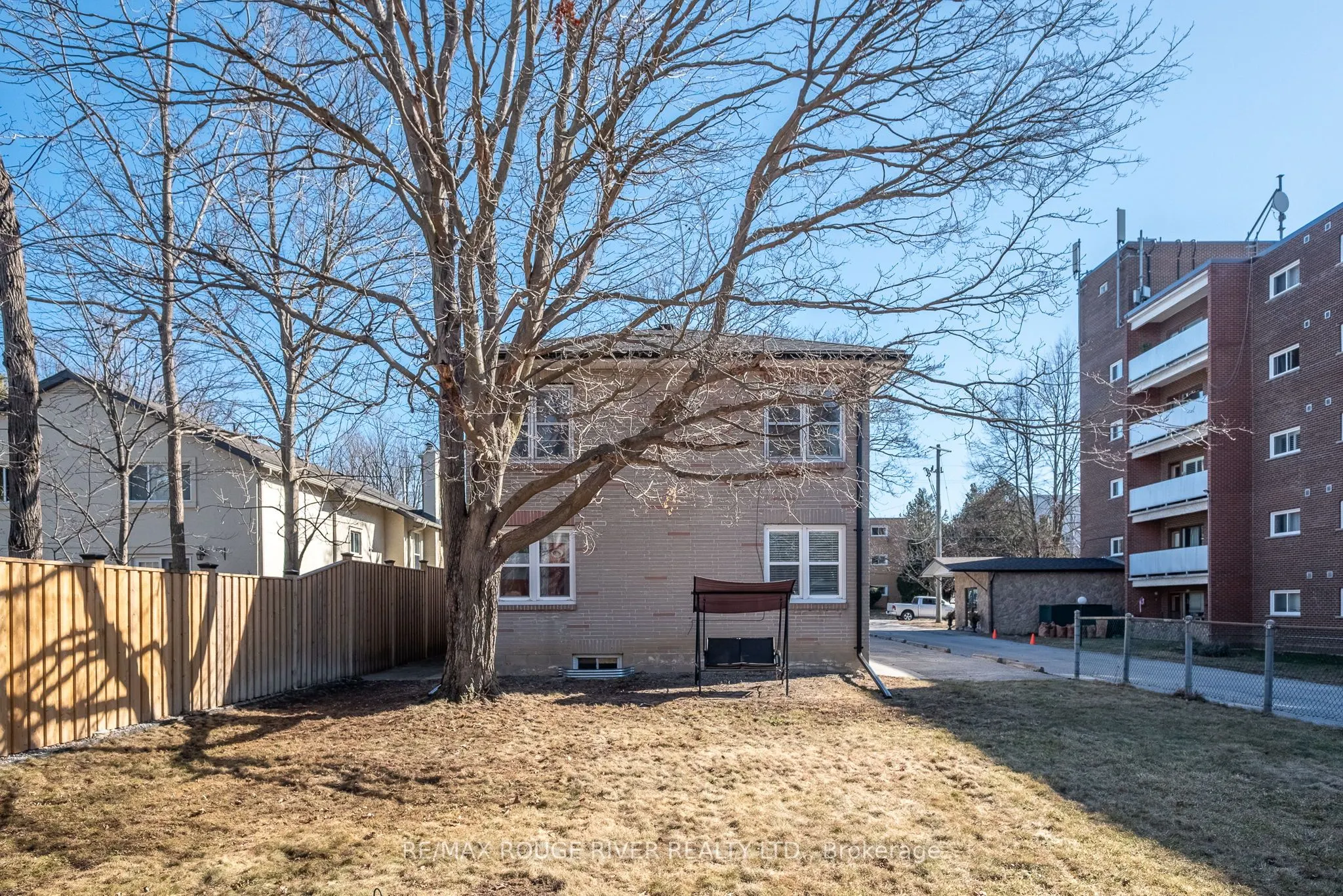 234 King Street E