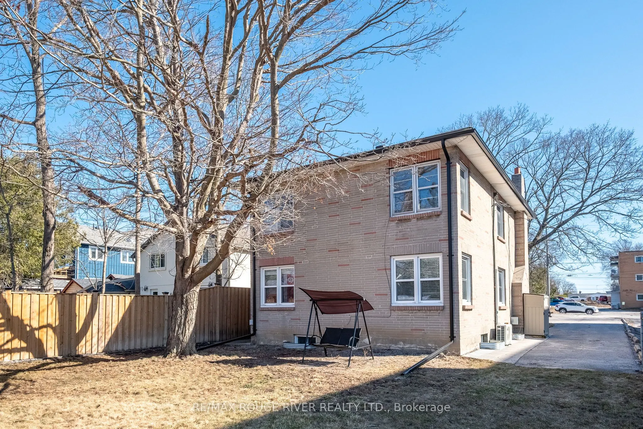 234 King Street E