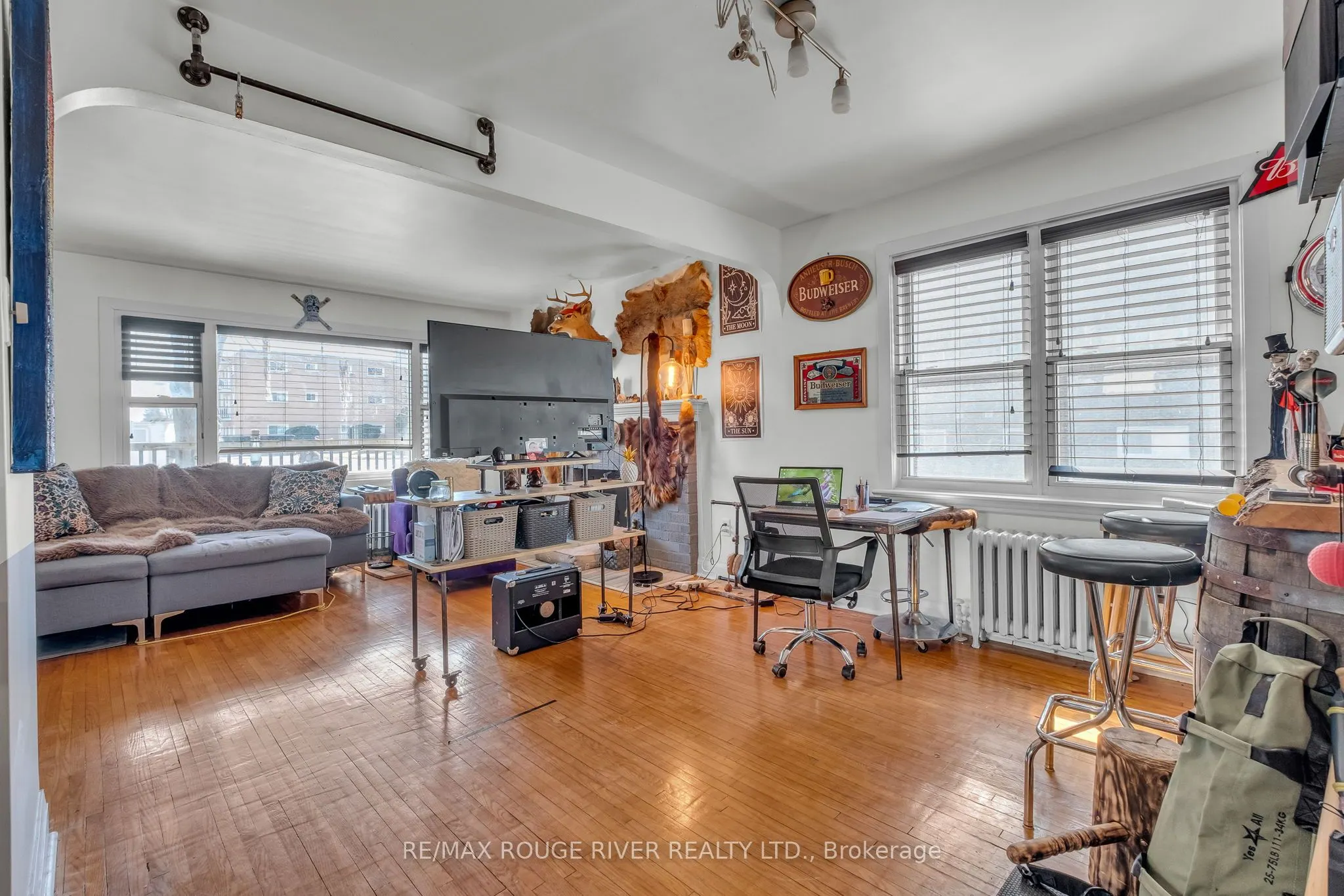 234 King Street E