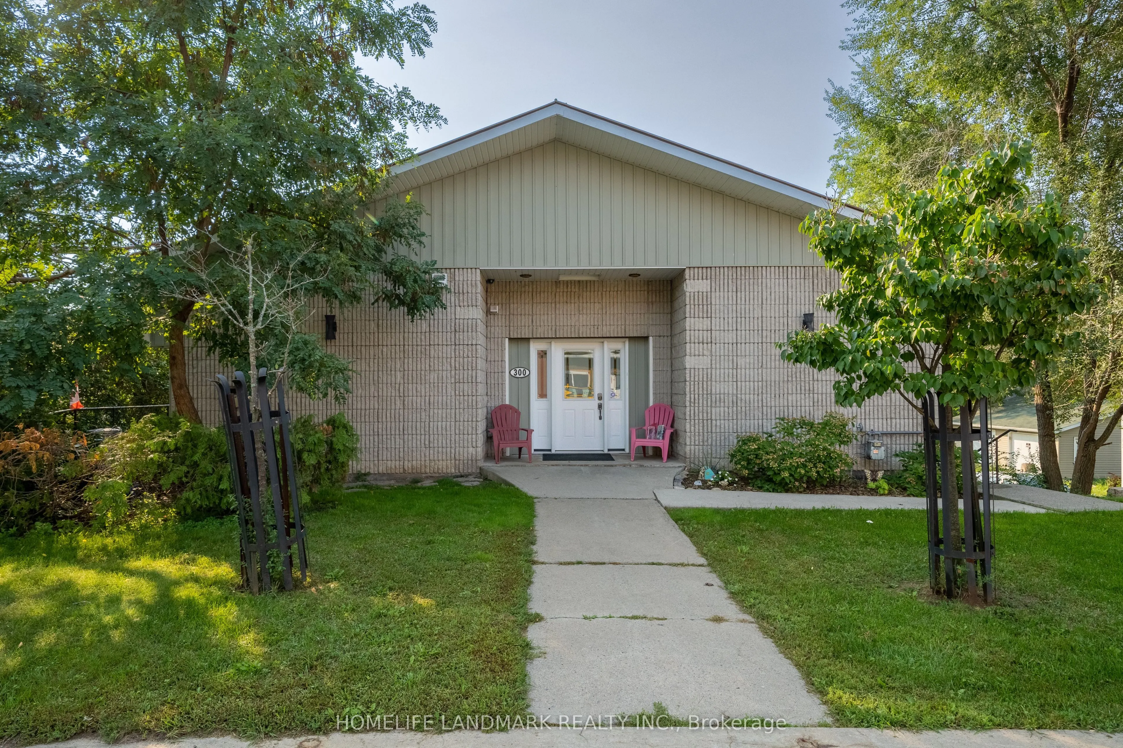 300 Main Street S, #Unit 5