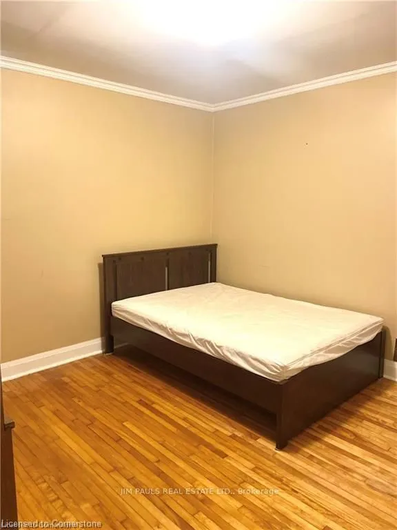 439 Upper Gage Avenue