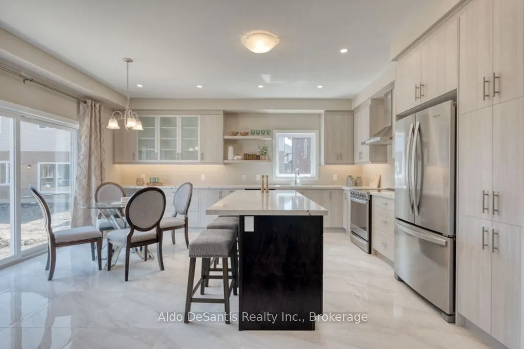 146 ROCKLEDGE Drive