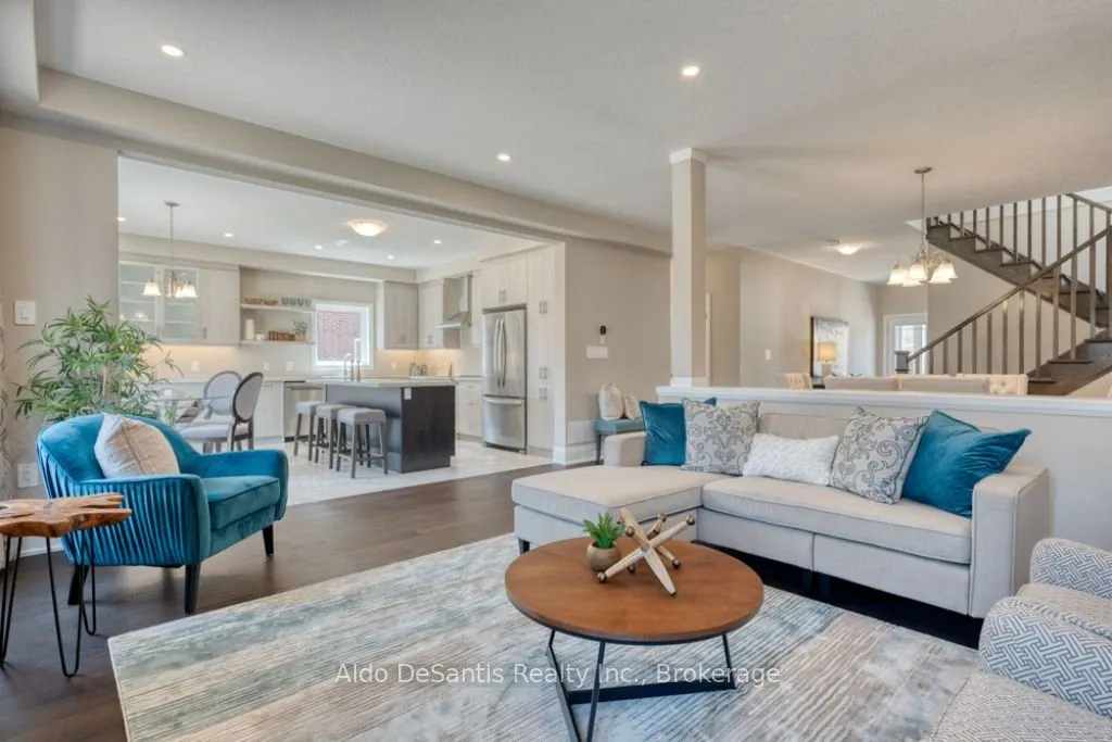 146 ROCKLEDGE Drive
