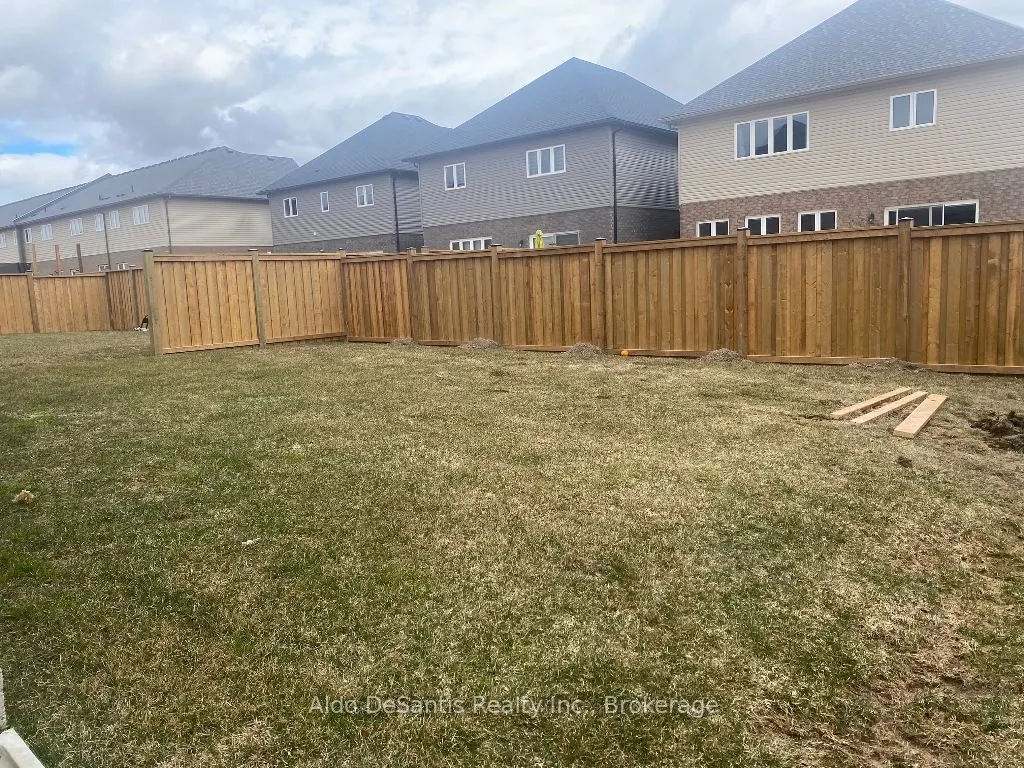 146 ROCKLEDGE Drive