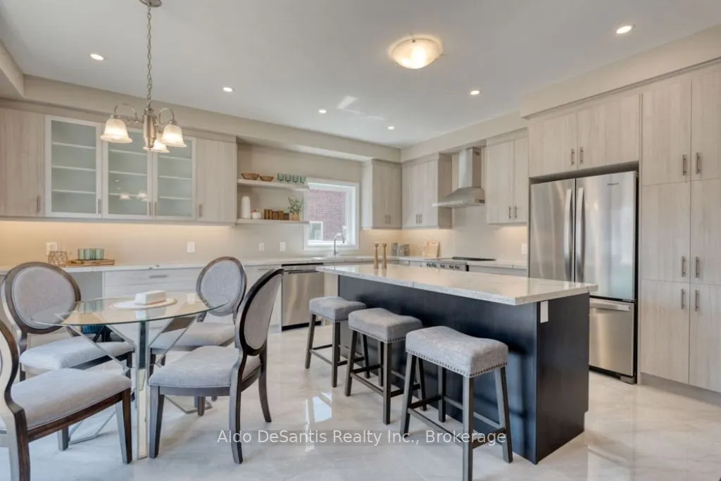 146 ROCKLEDGE Drive