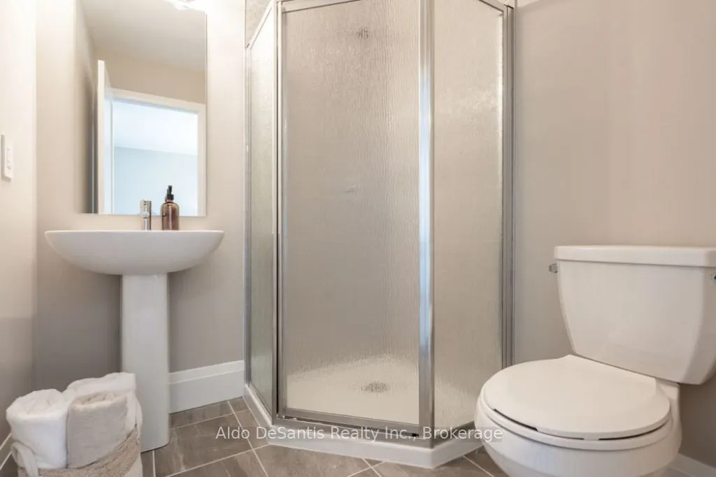 146 ROCKLEDGE Drive