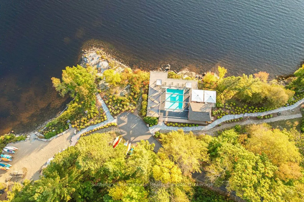 727 GRANDVIEW Drive, #002