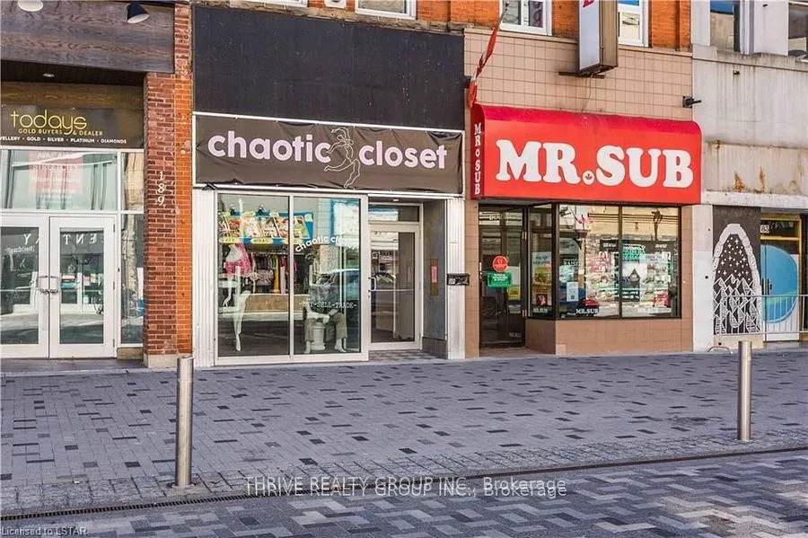 187 DUNDAS Street