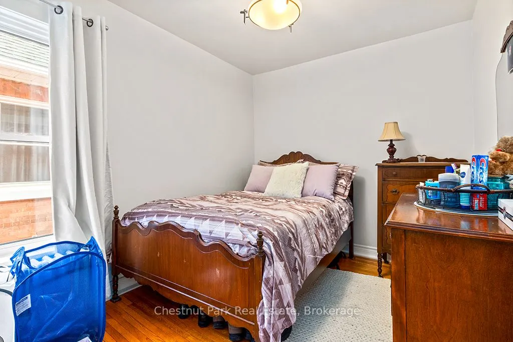 877 5th Avenue 'A' E