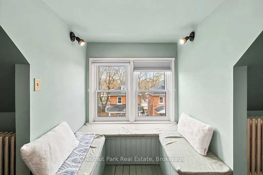 877 5th Avenue 'A' E