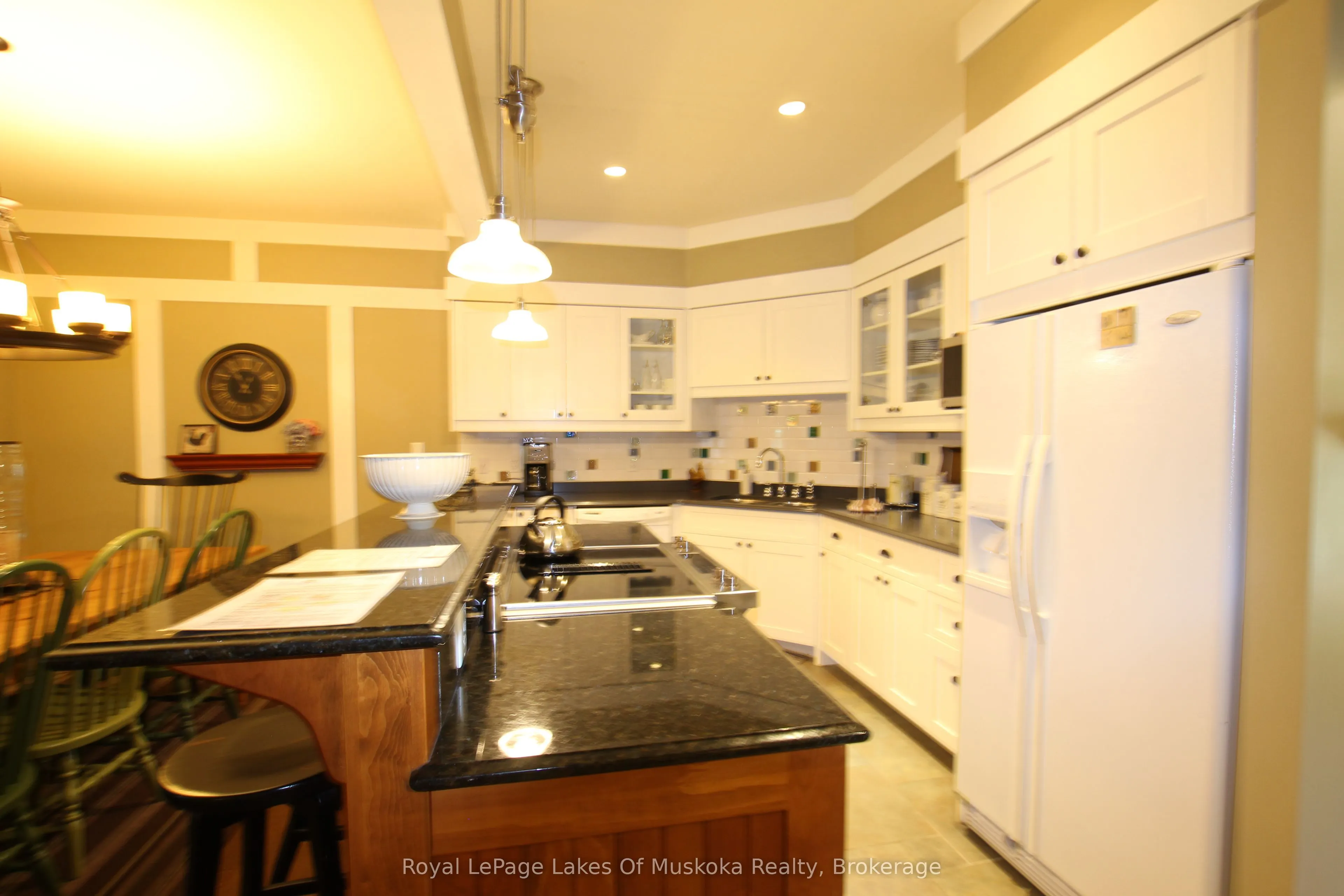 1020 BIRCH GLEN Road, #V 14 W 3