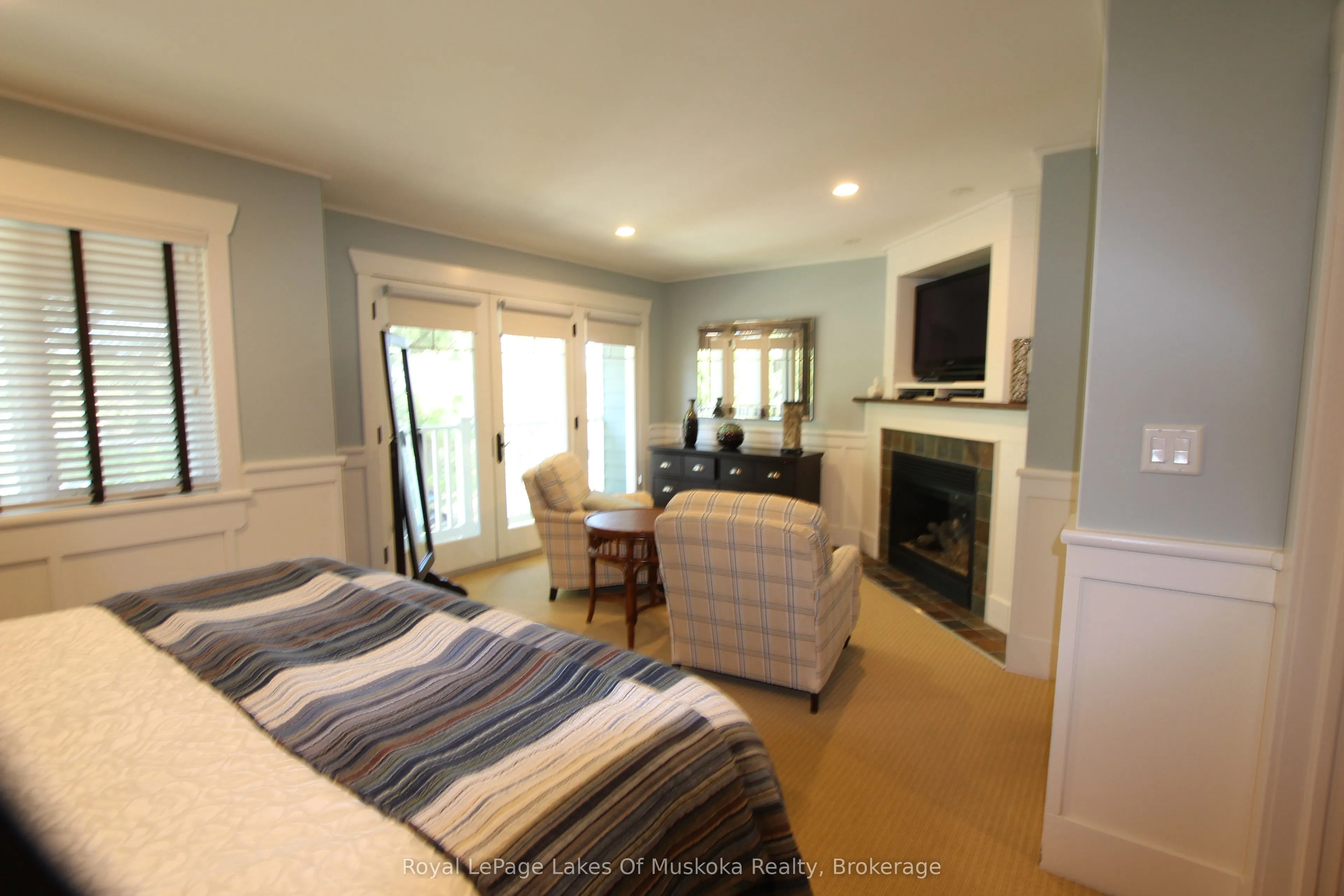 1020 BIRCH GLEN Road, #V 14 W 3