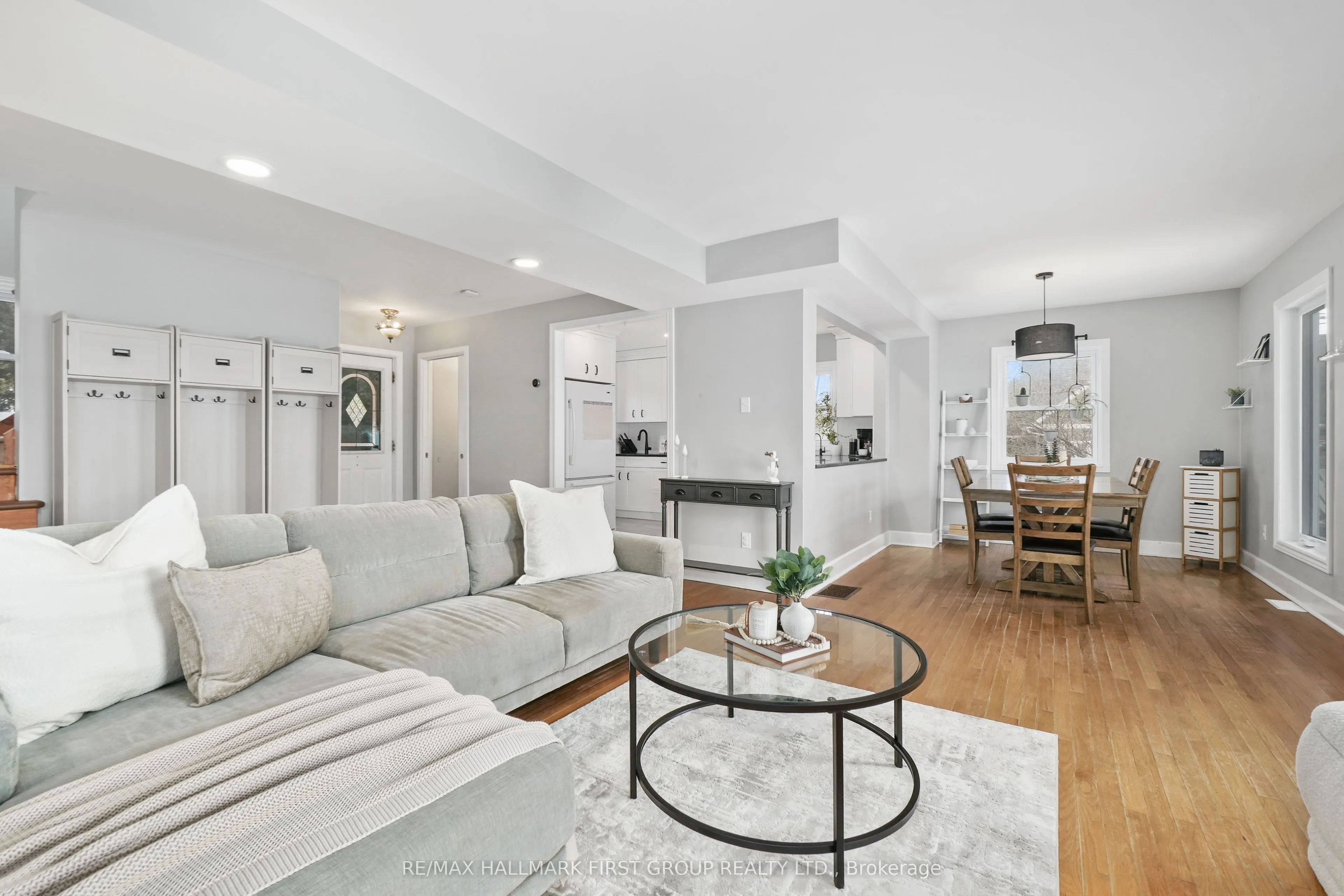 8 Parker Drive