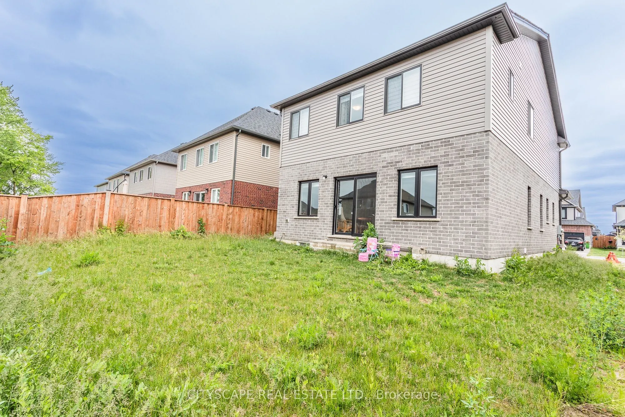 68 Davidson Drive N