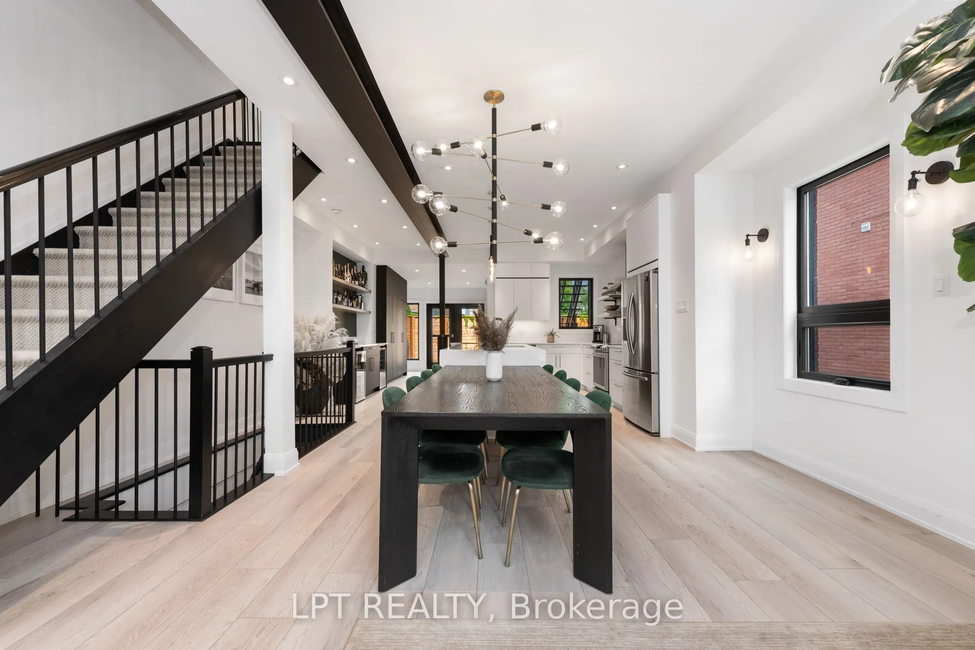 323 Booth Street