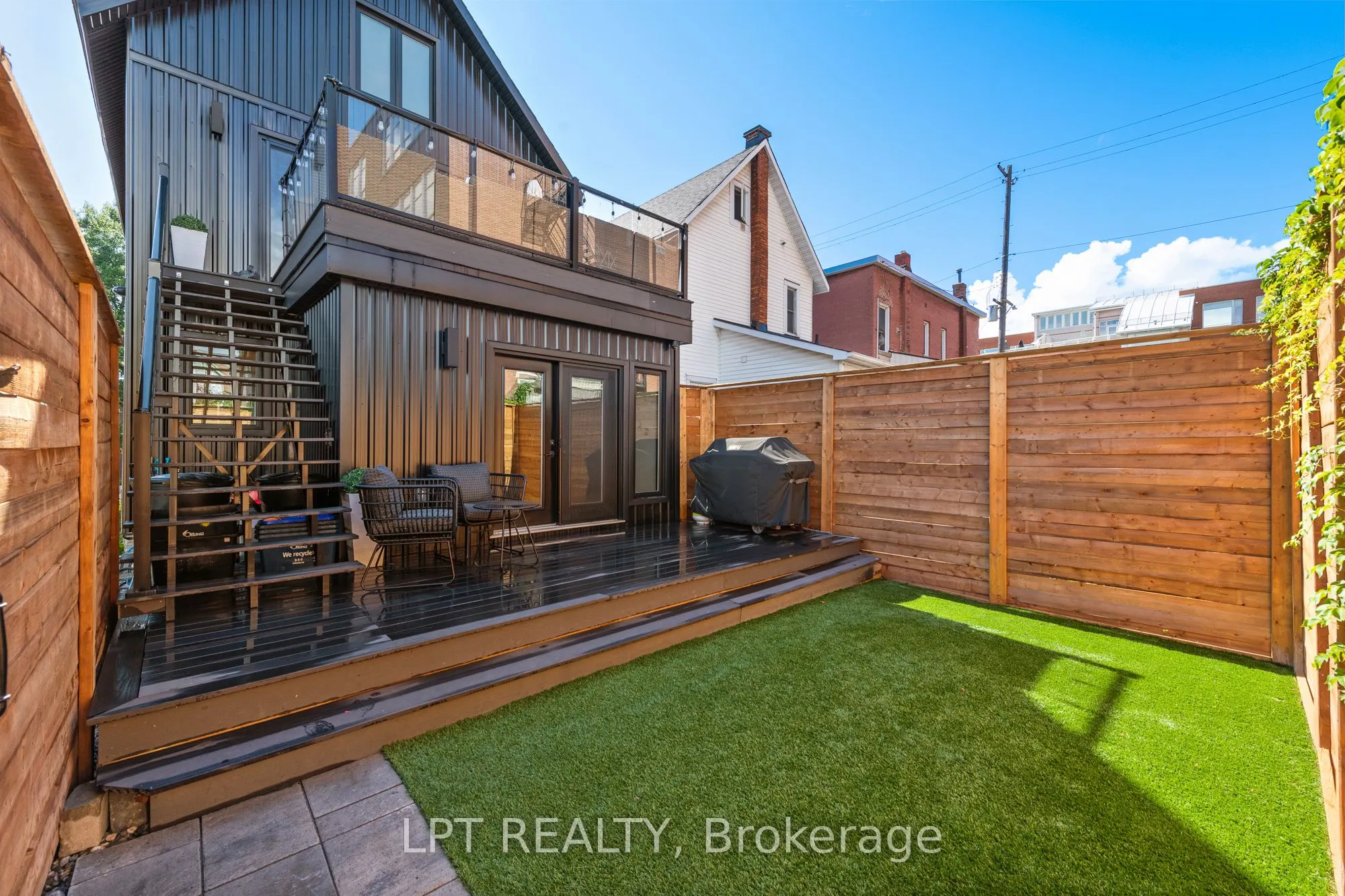 323 Booth Street