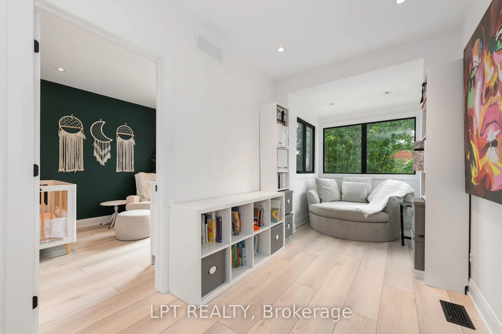 323 Booth Street